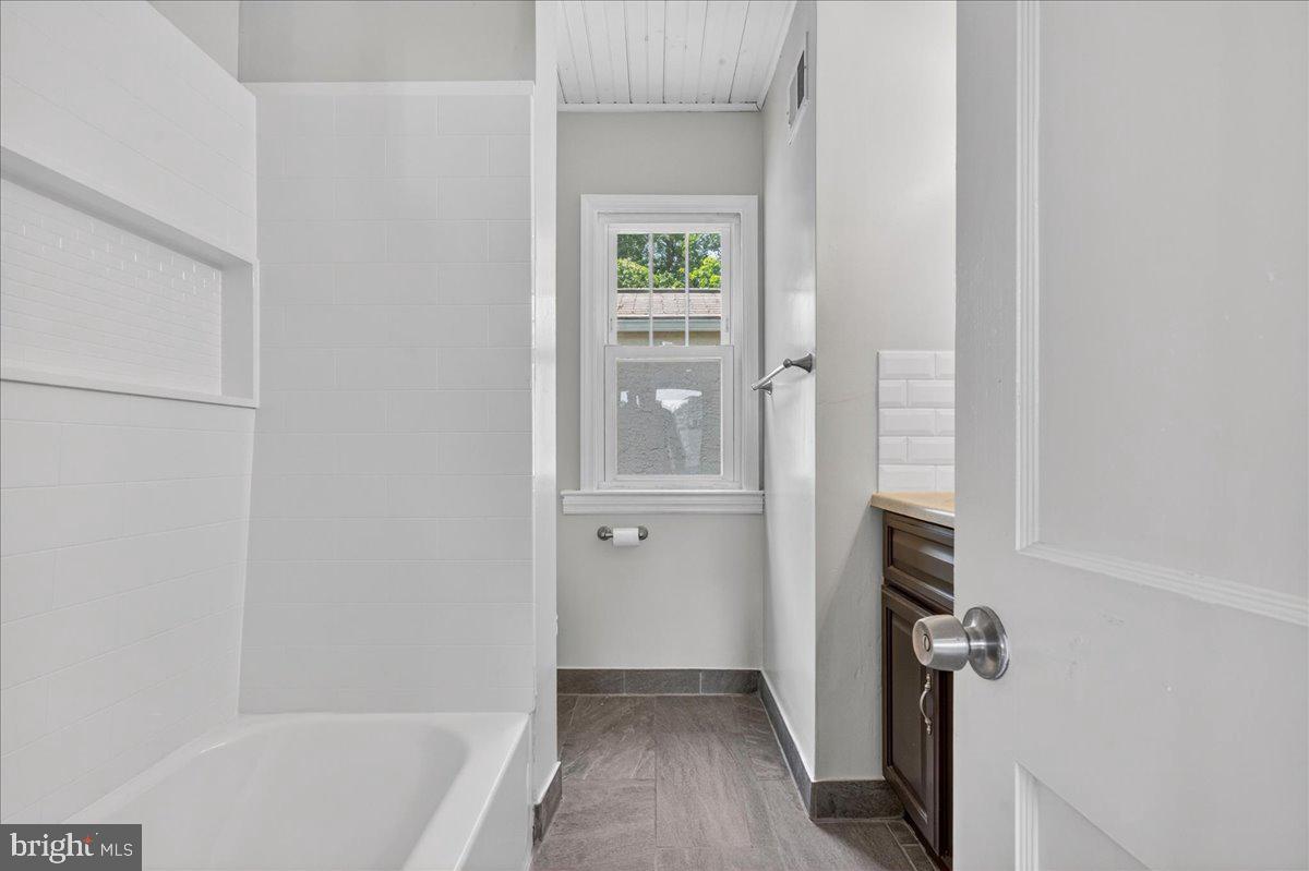 GLENSIDE - Residential