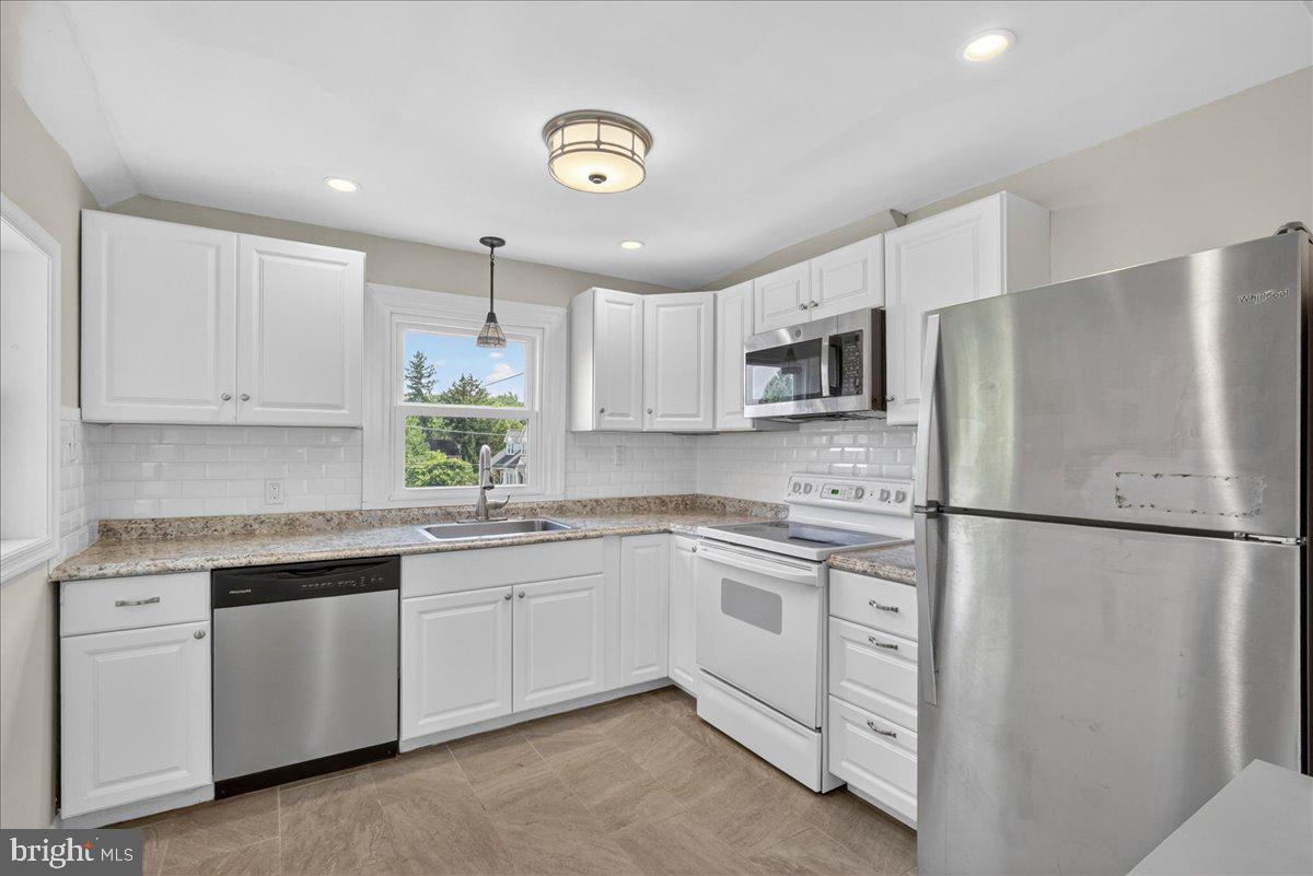 GLENSIDE - Residential