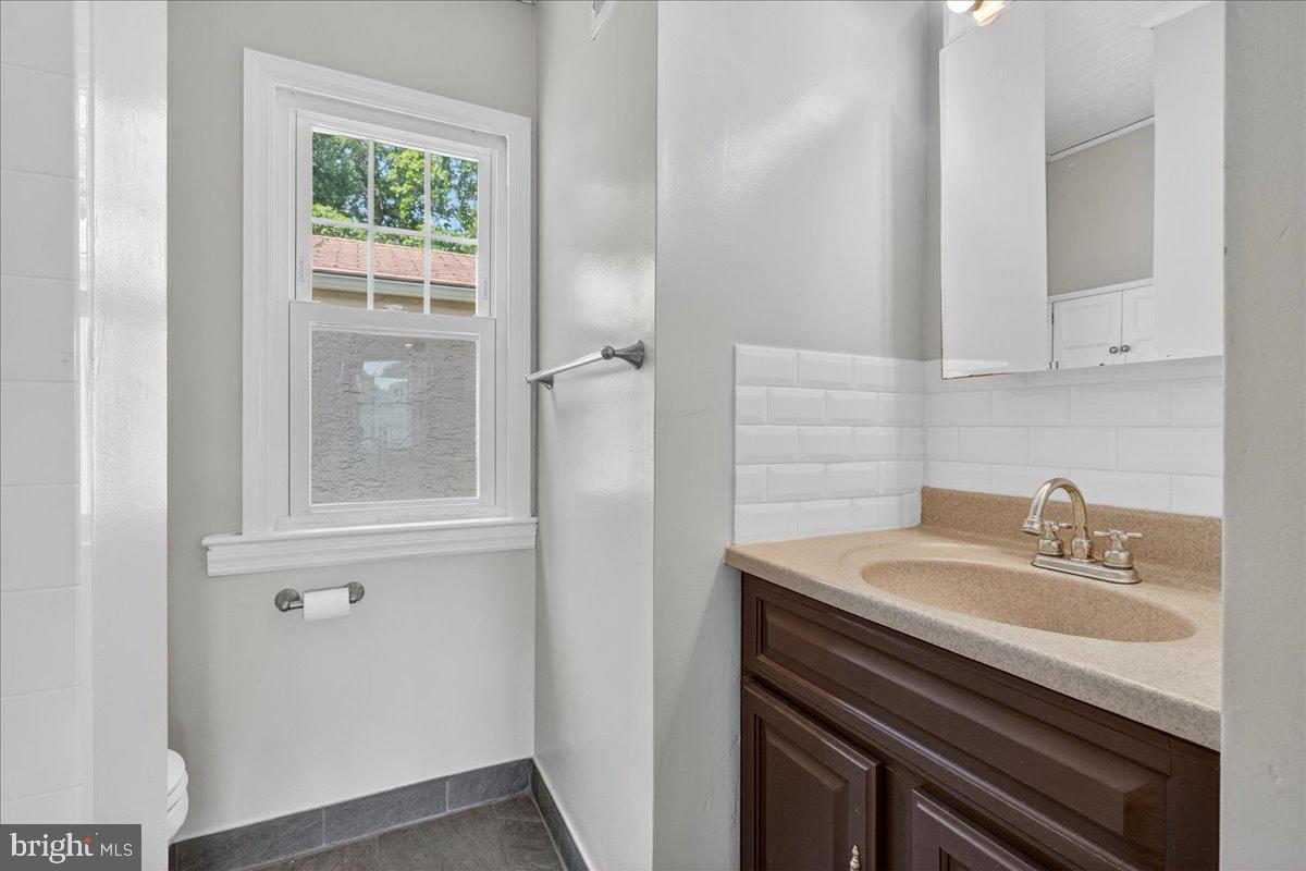 GLENSIDE - Residential