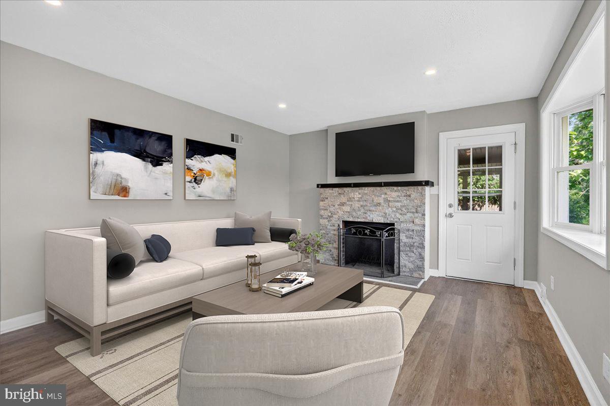 GLENSIDE - Residential