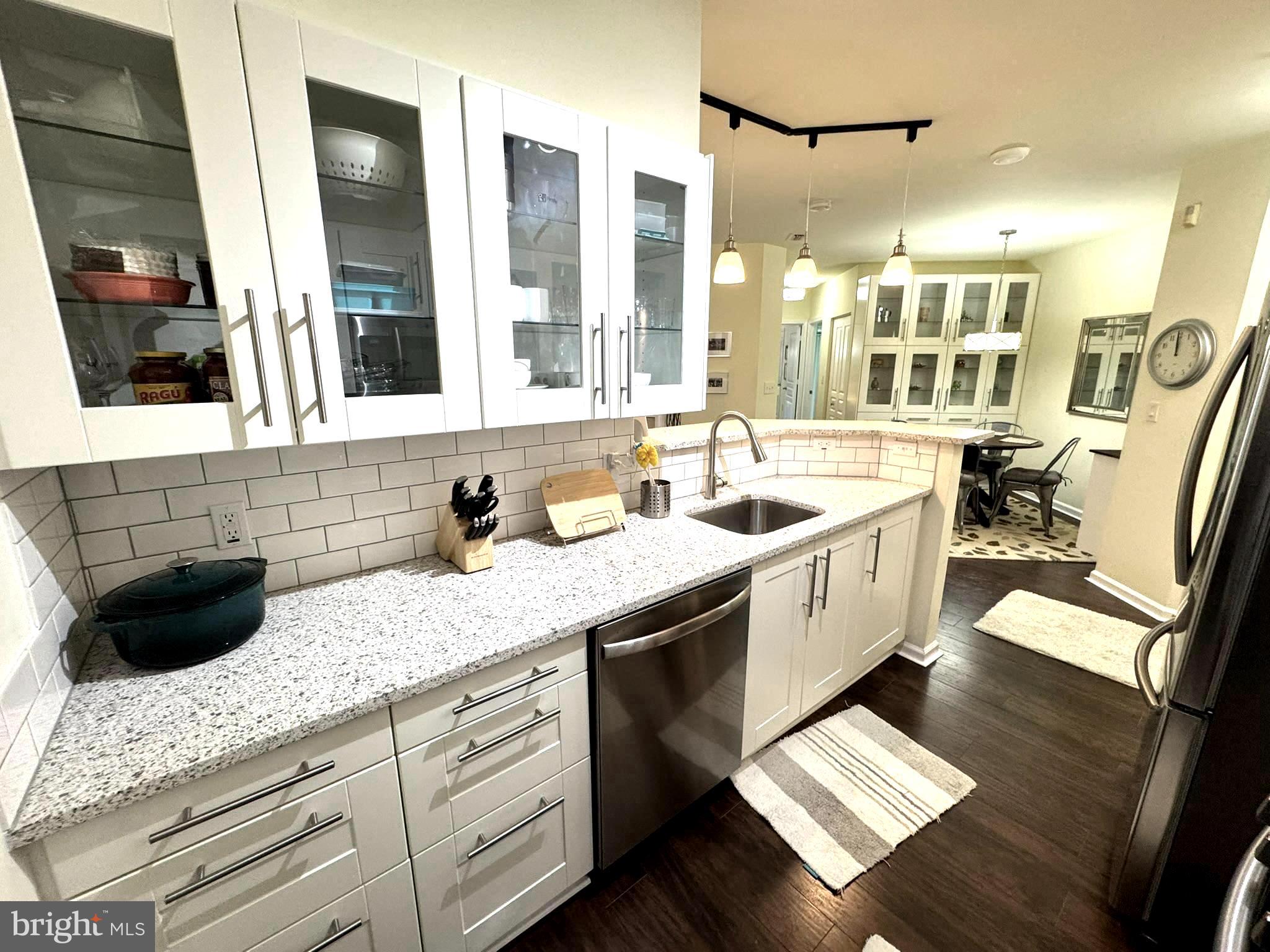 WORLDGATE CONDO - Residential