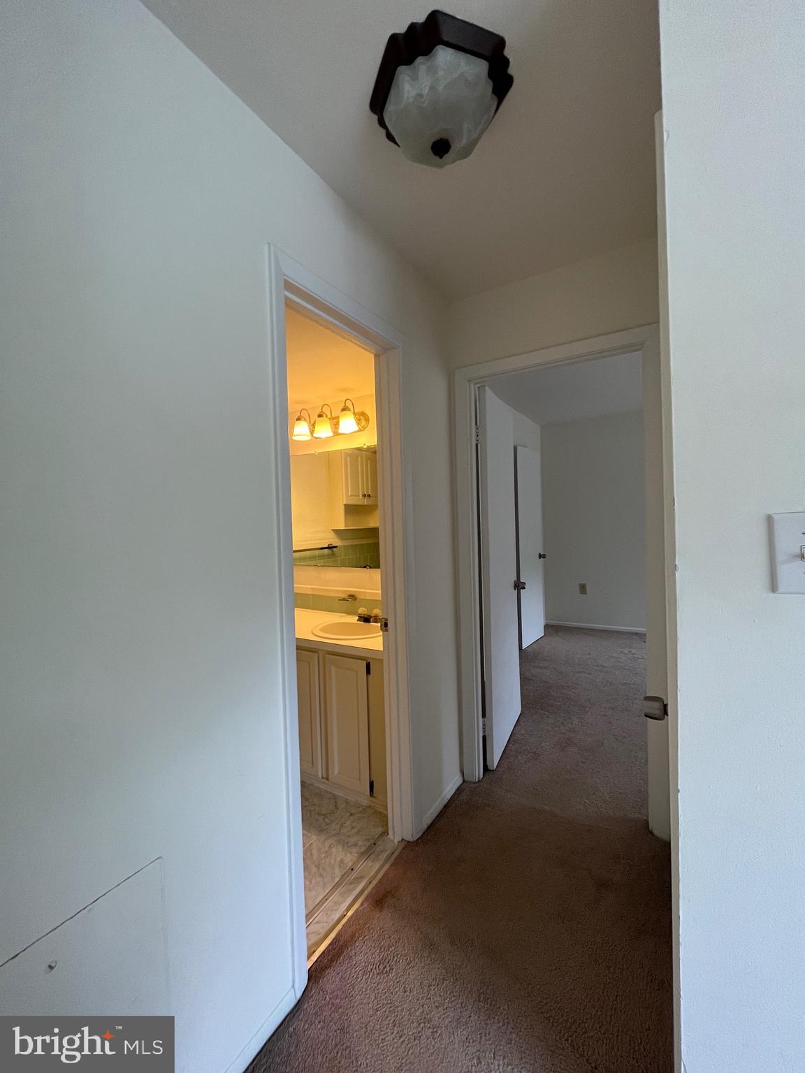 OCCOQUAN RIDGE - Residential Lease
