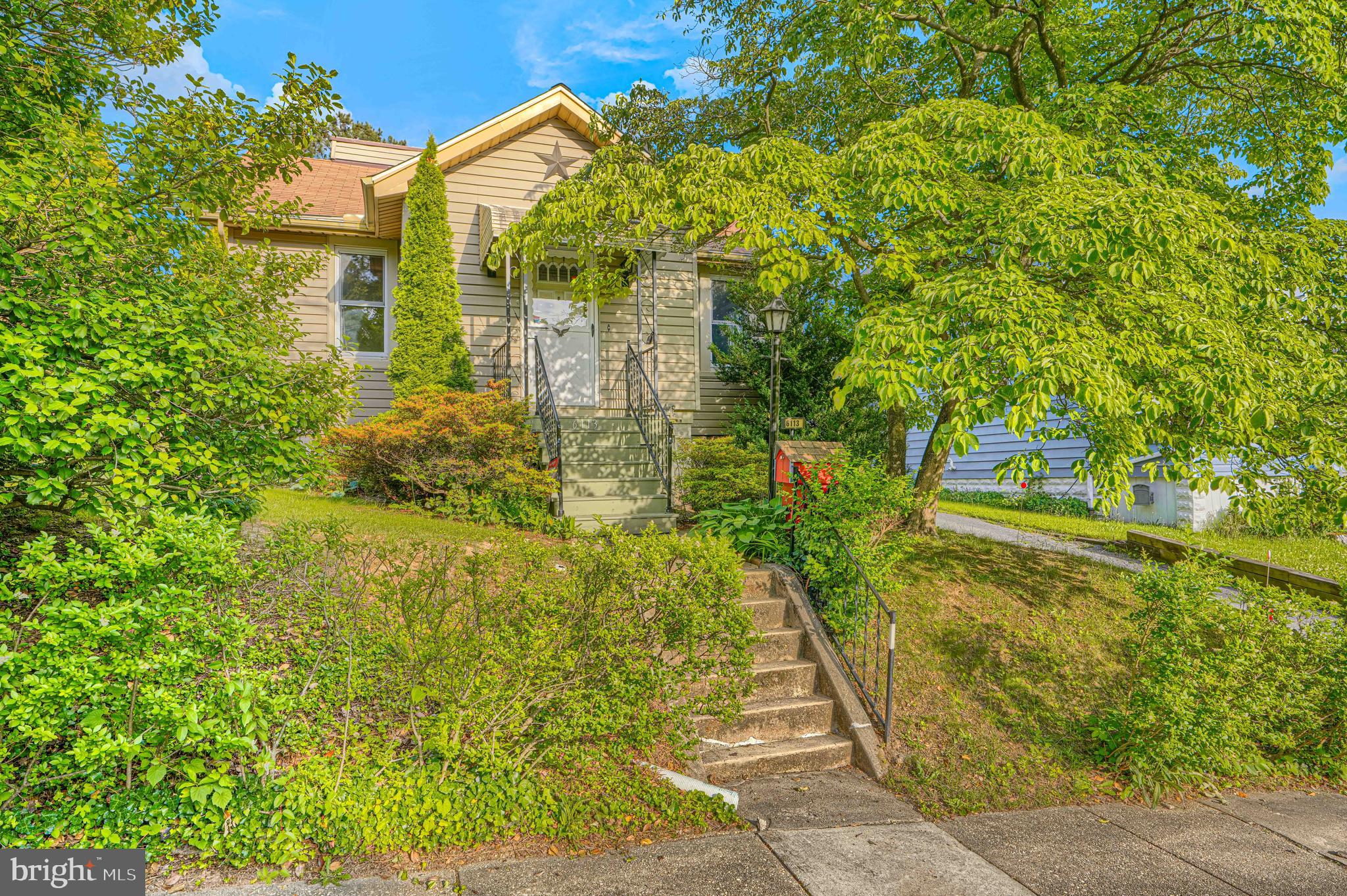 HAMILTON HILLS - Residential