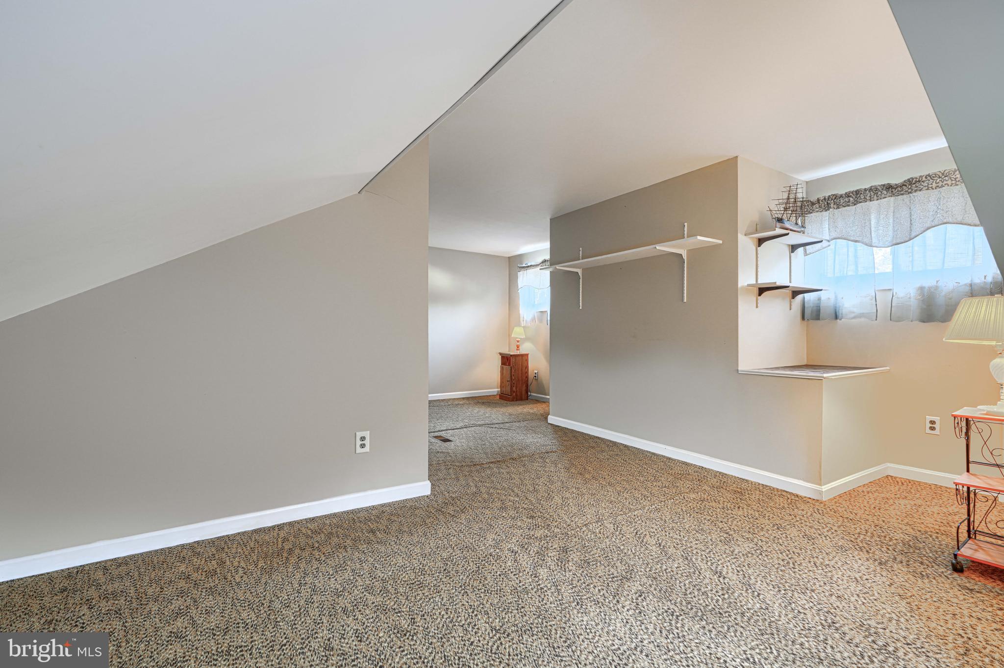 HAMILTON HILLS - Residential