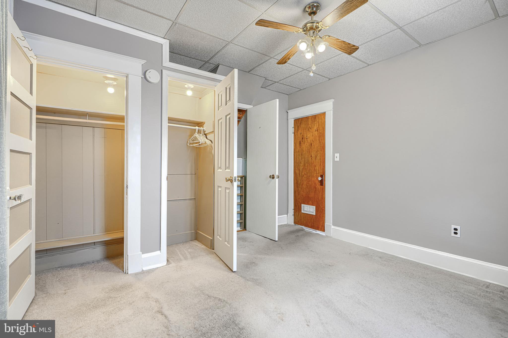 HAMILTON HILLS - Residential