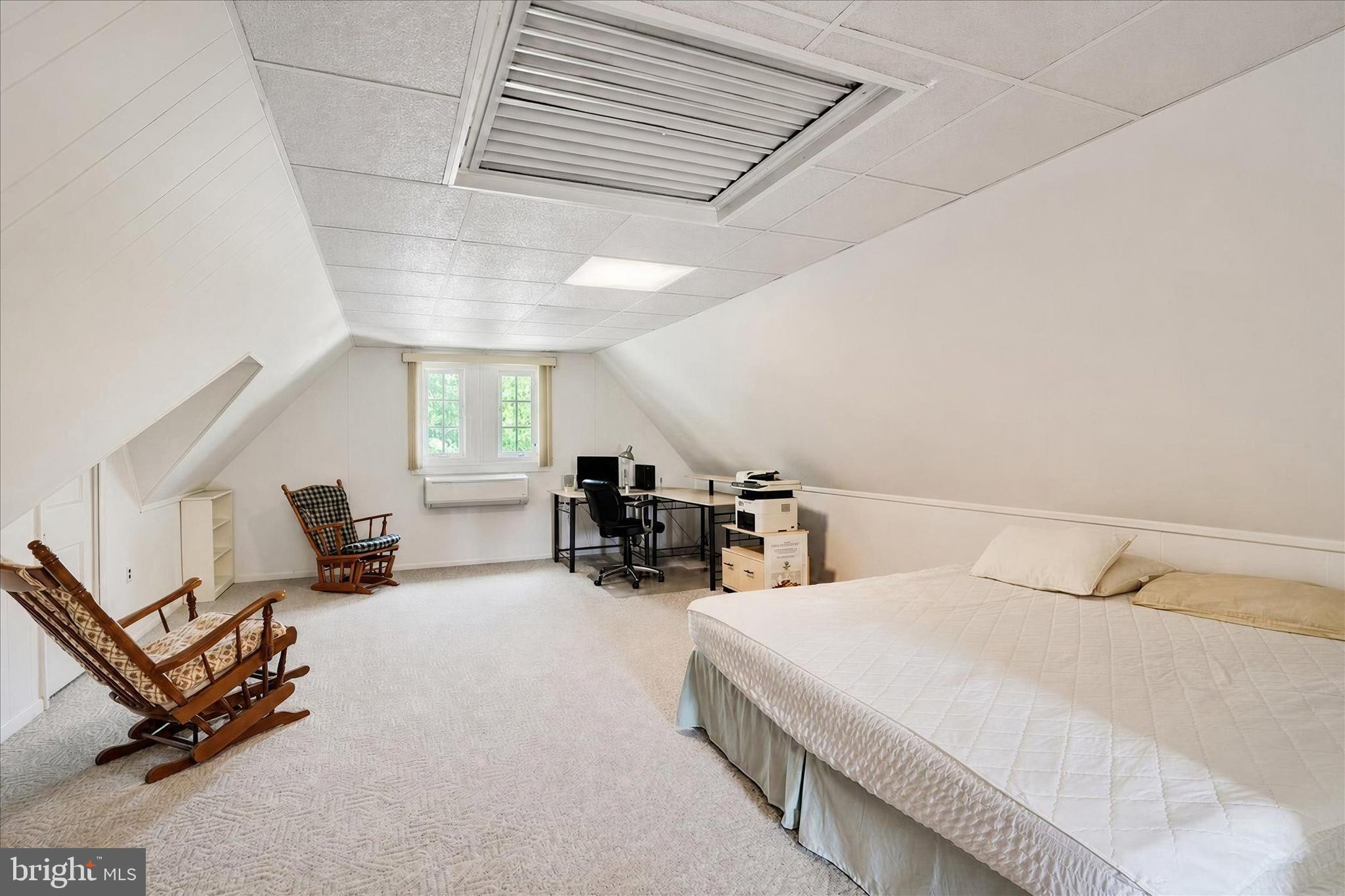 ELMWOOD - Residential