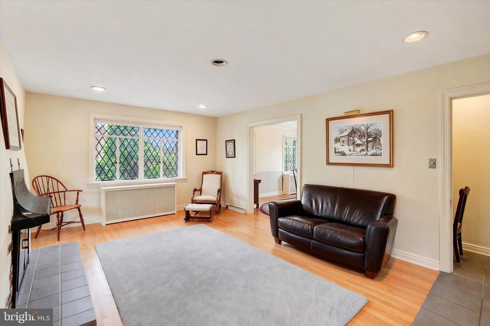 ELMWOOD - Residential