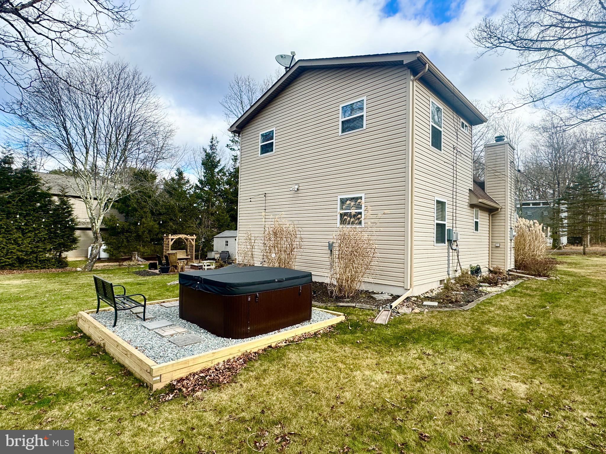 TOWAMENSING TRAILS - Residential