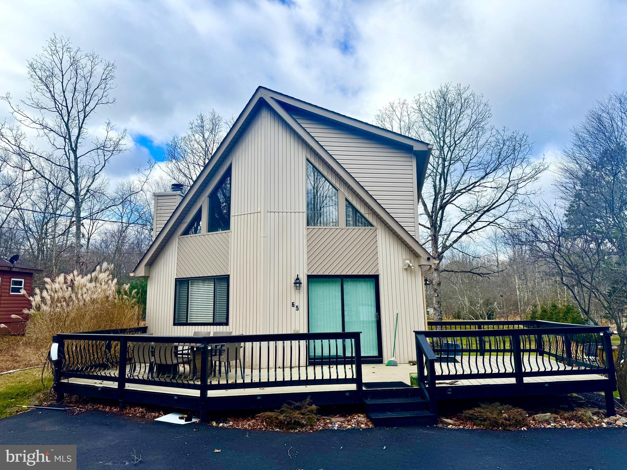 TOWAMENSING TRAILS - Residential
