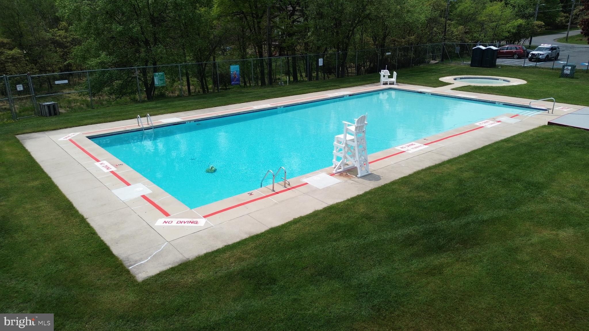 TOWAMENSING TRAILS - Residential