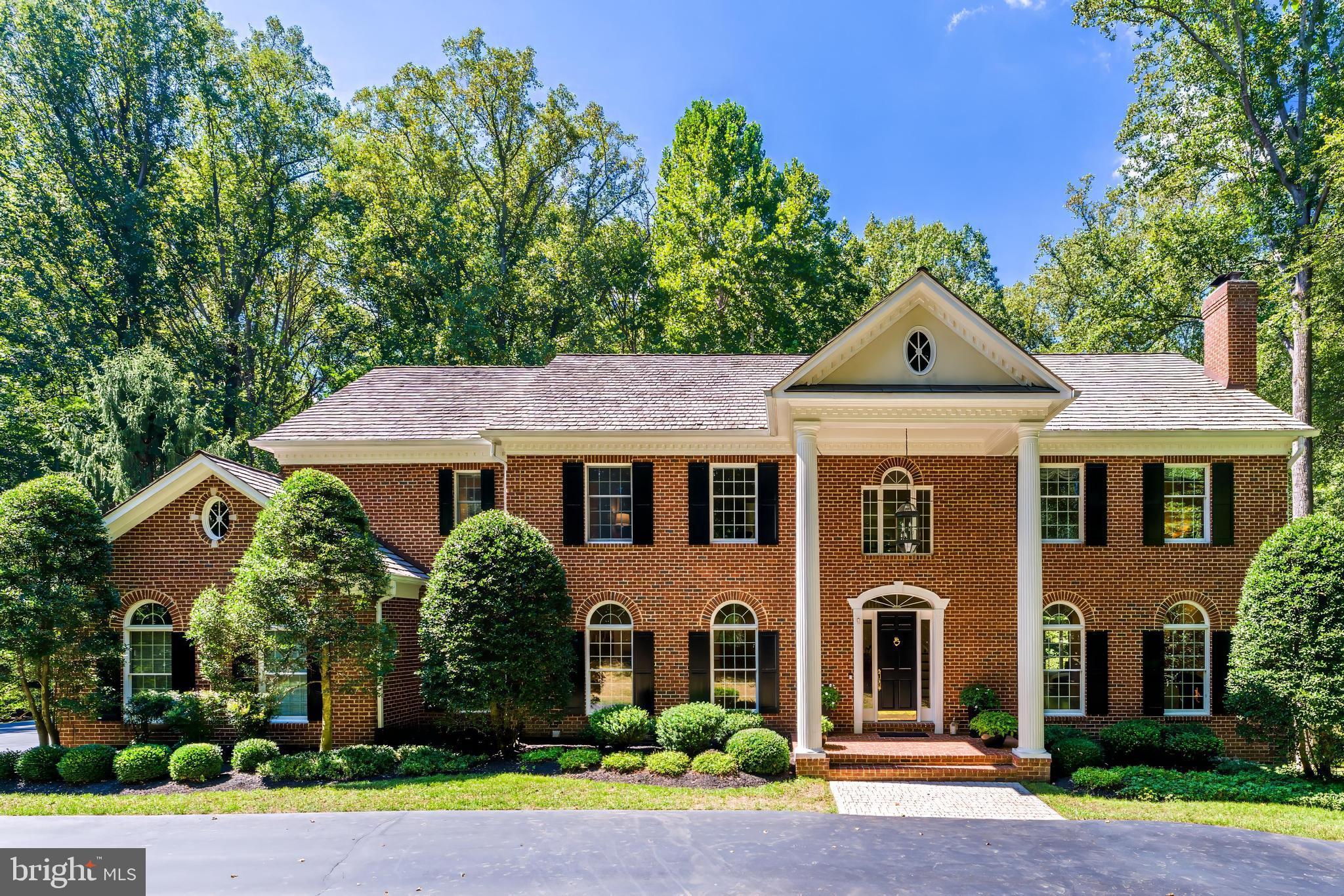 FALCON RIDGE - Residential