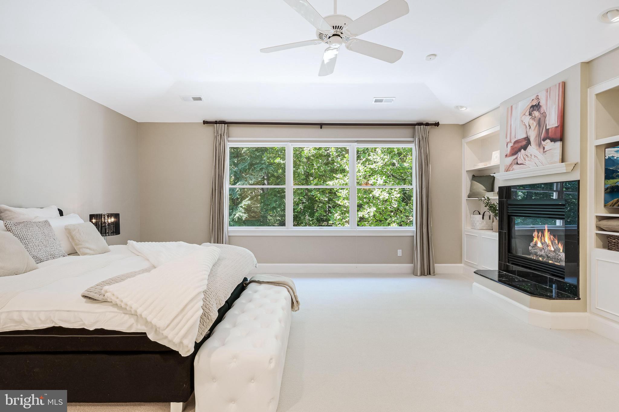 FALCON RIDGE - Residential