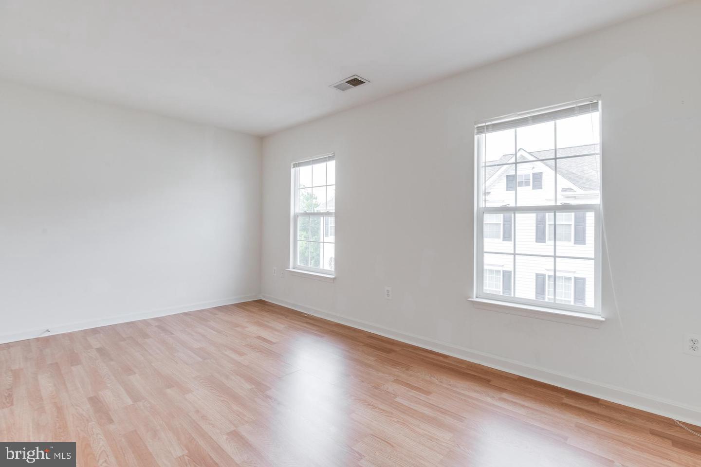 HEARTHSIDE AT FLYNNS CROSSING - Residential Lease