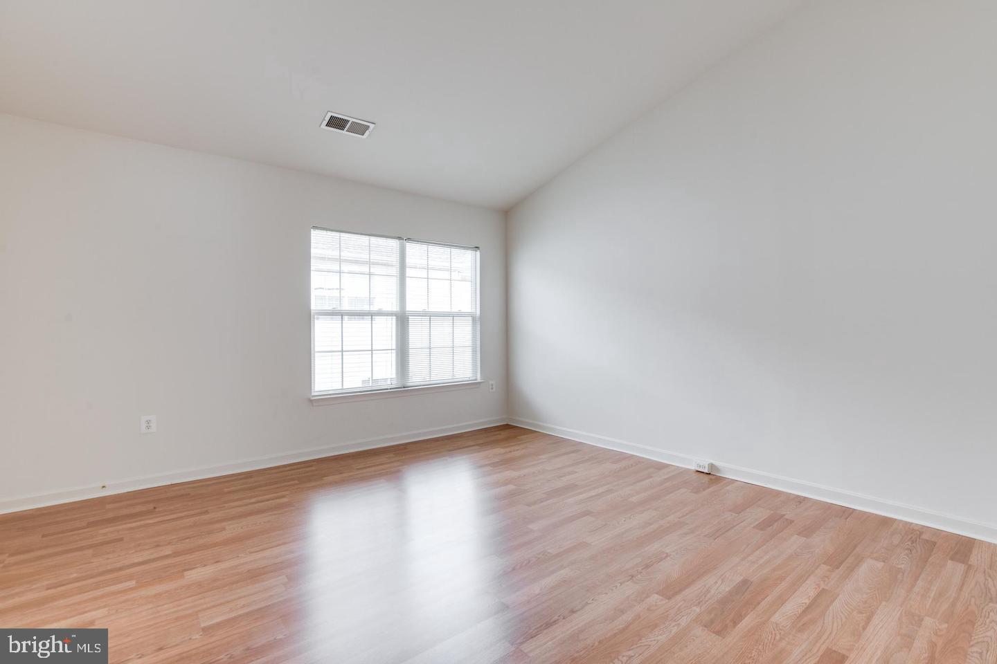HEARTHSIDE AT FLYNNS CROSSING - Residential Lease