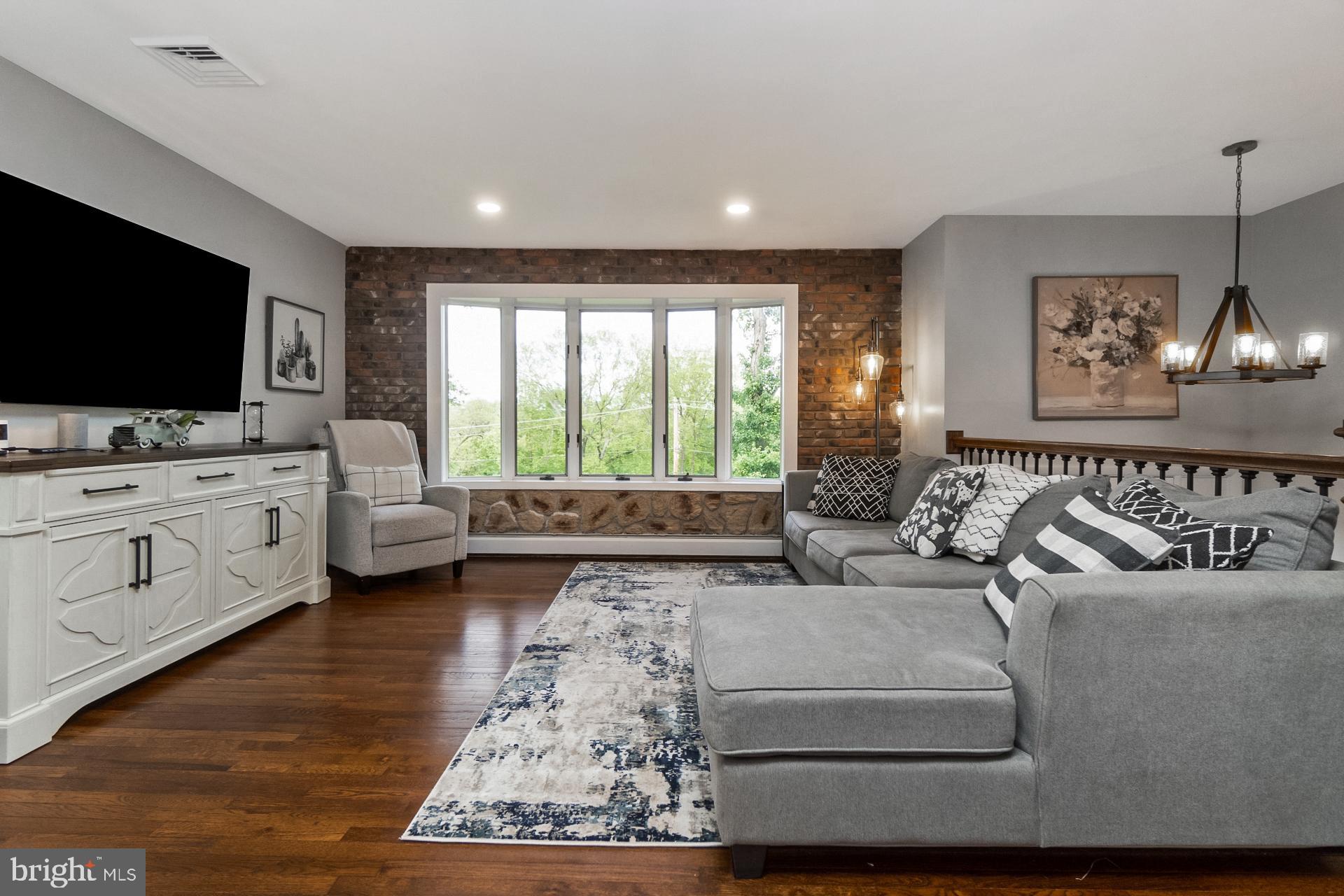 CROMBY - Residential