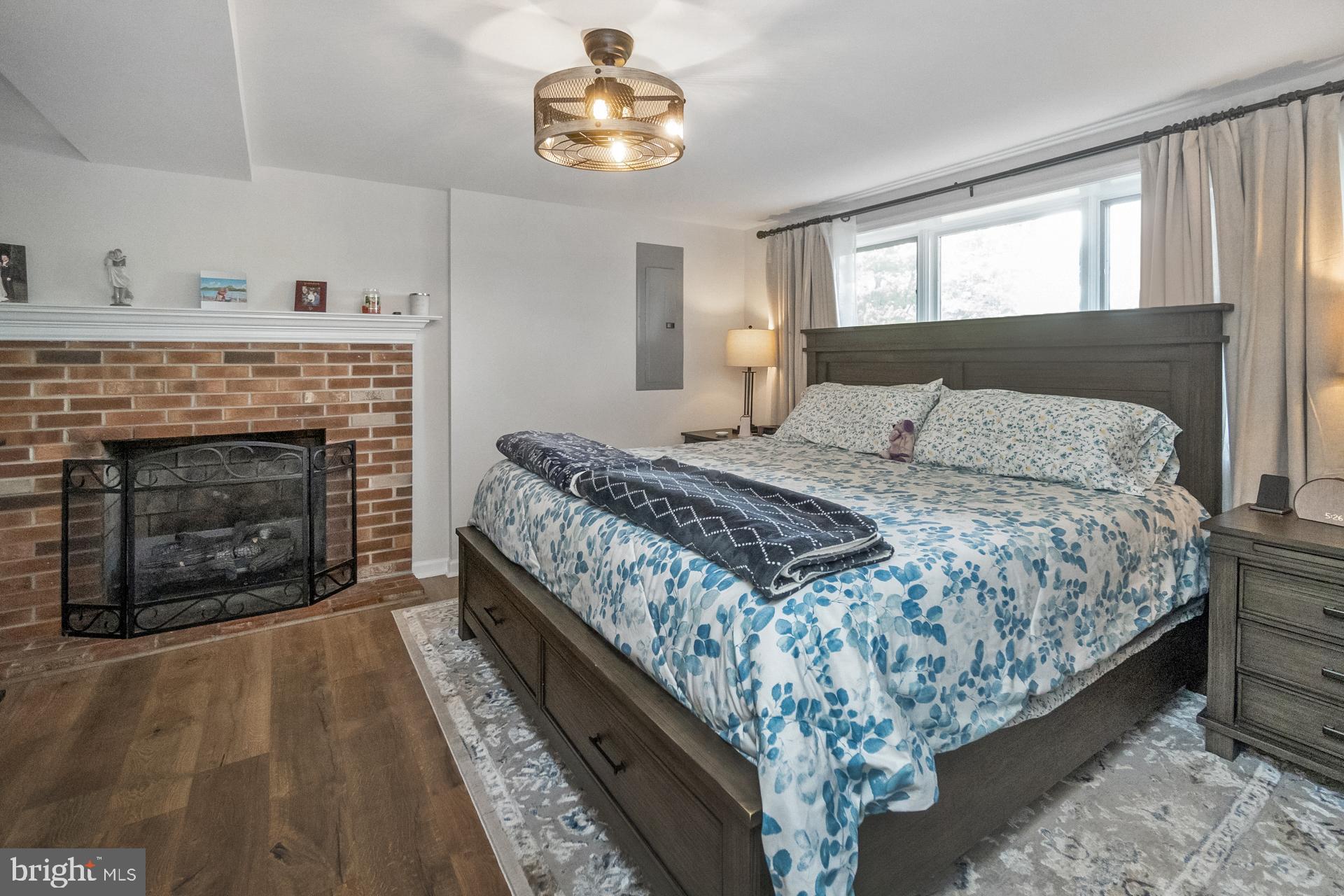 CROMBY - Residential