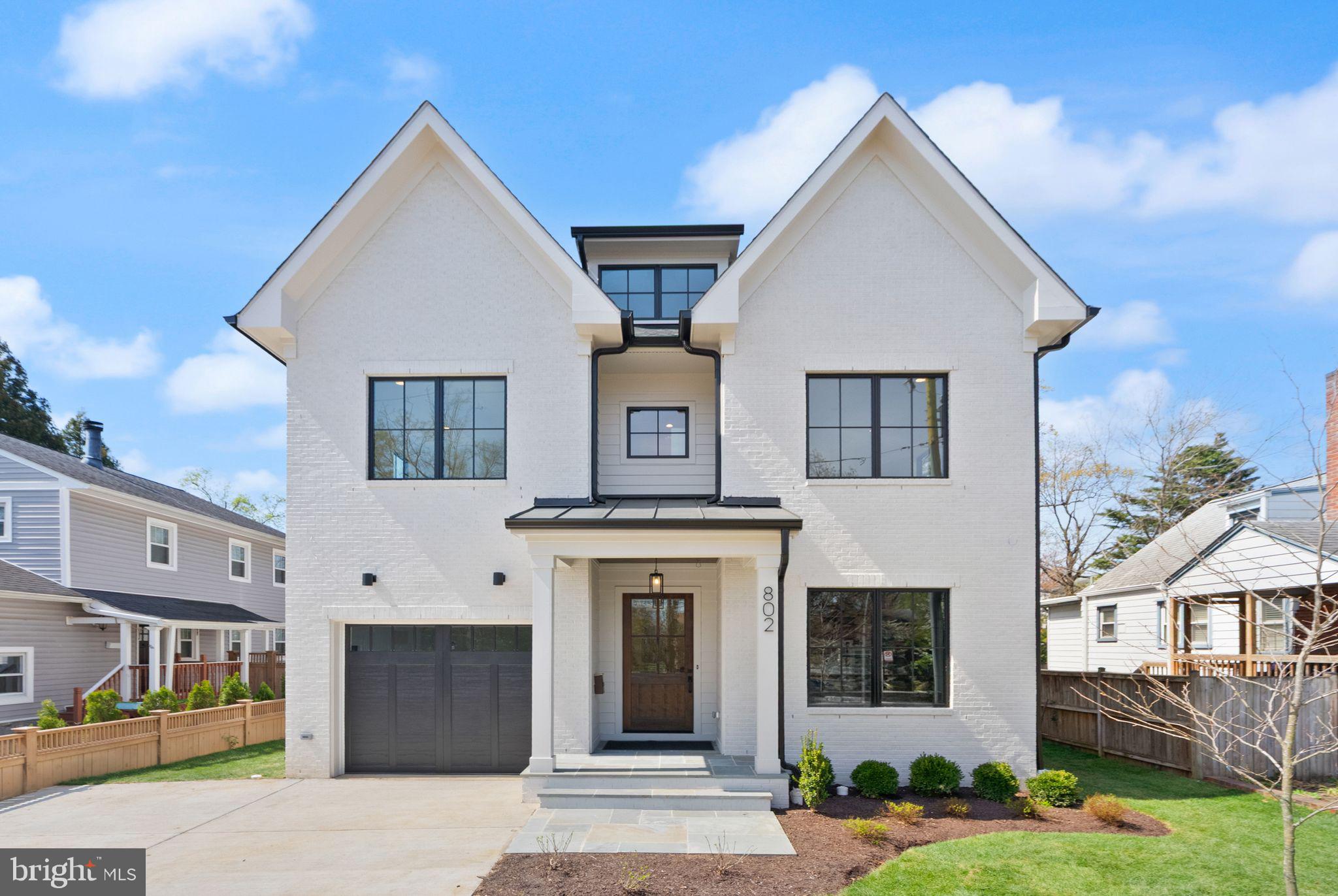 CLARENDON - Residential