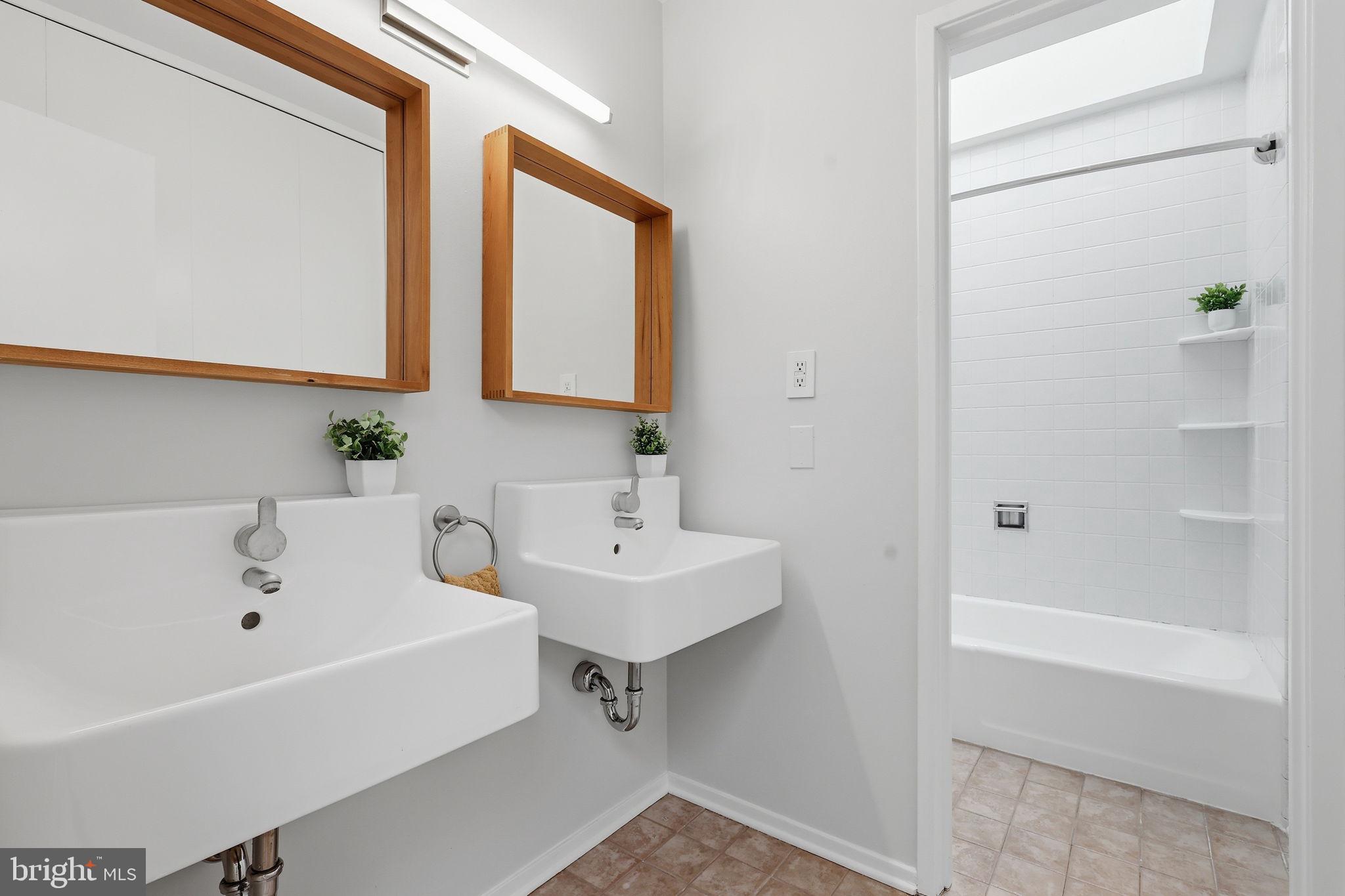 HICKORY CLUSTER - Residential
