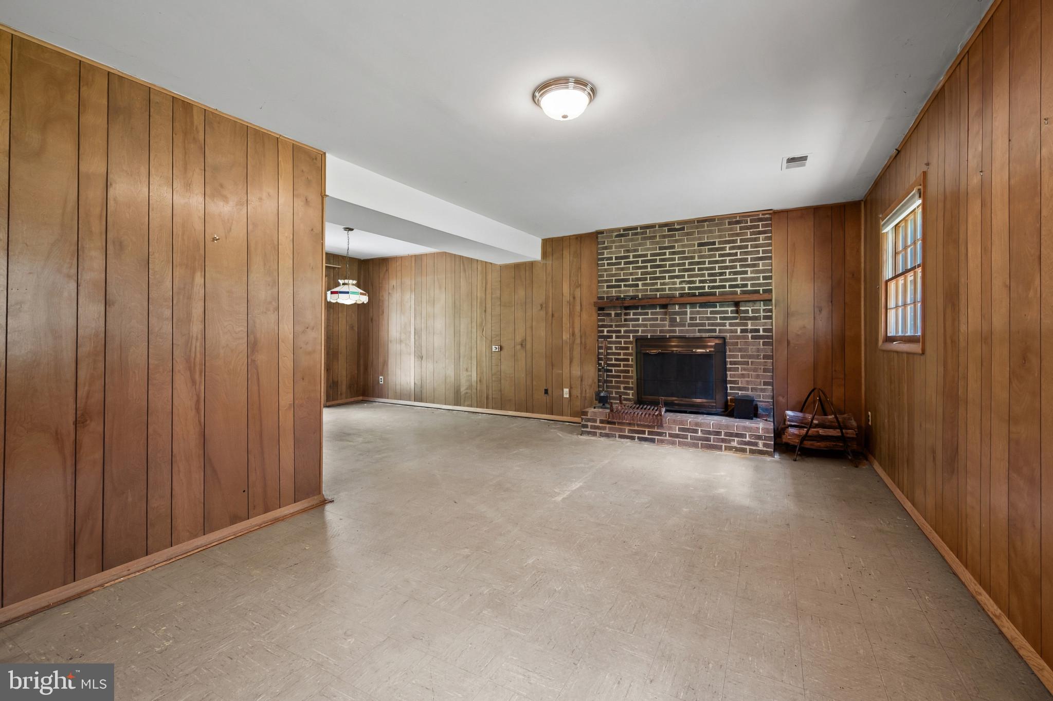 HOLLYWOOD PARK - Residential