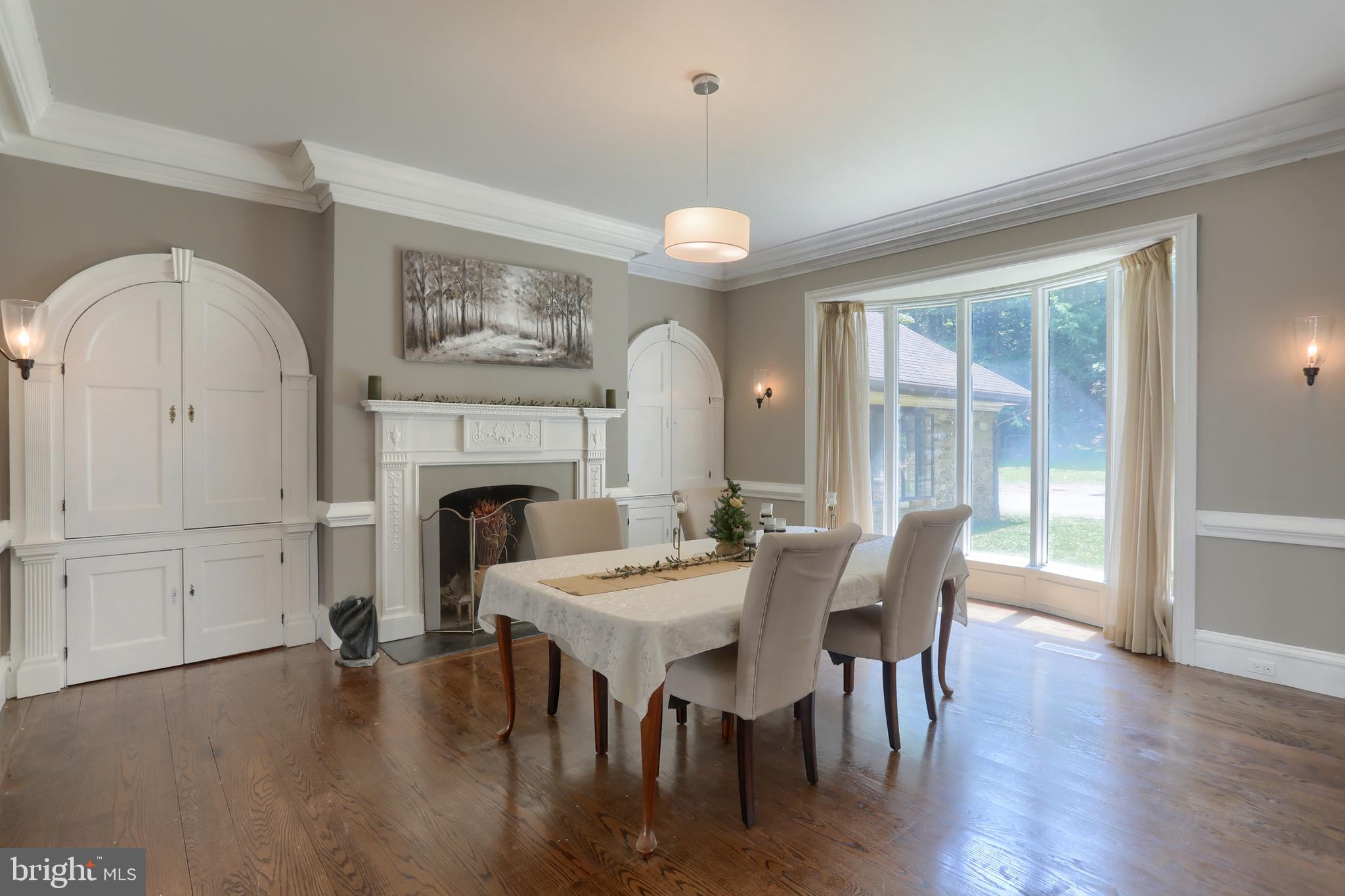 HILLCREST - Residential