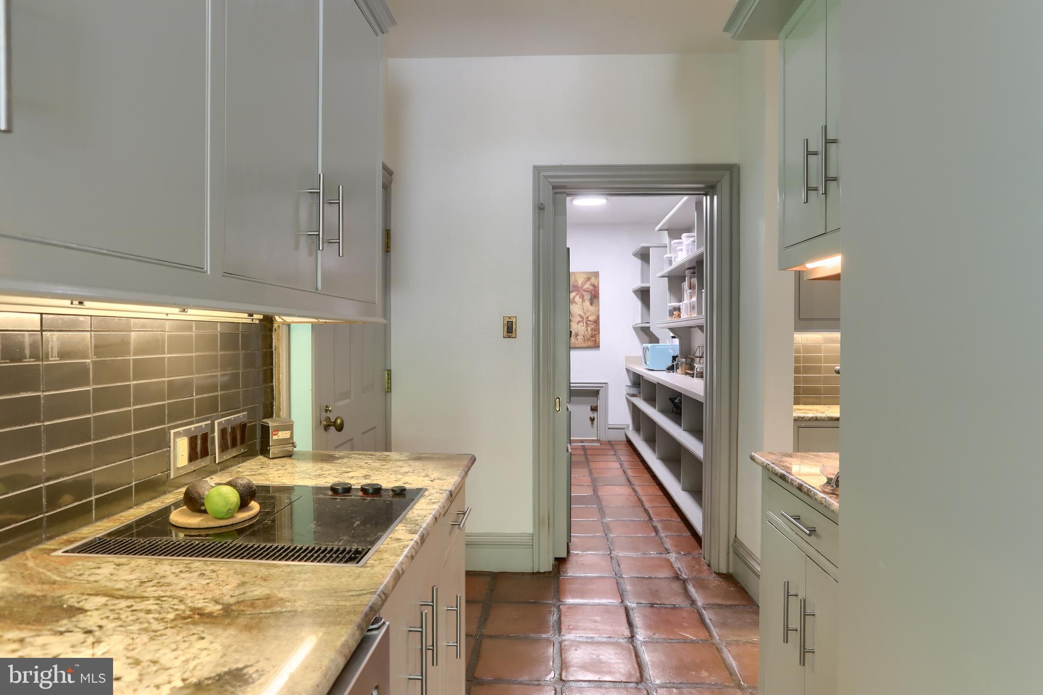 HILLCREST - Residential