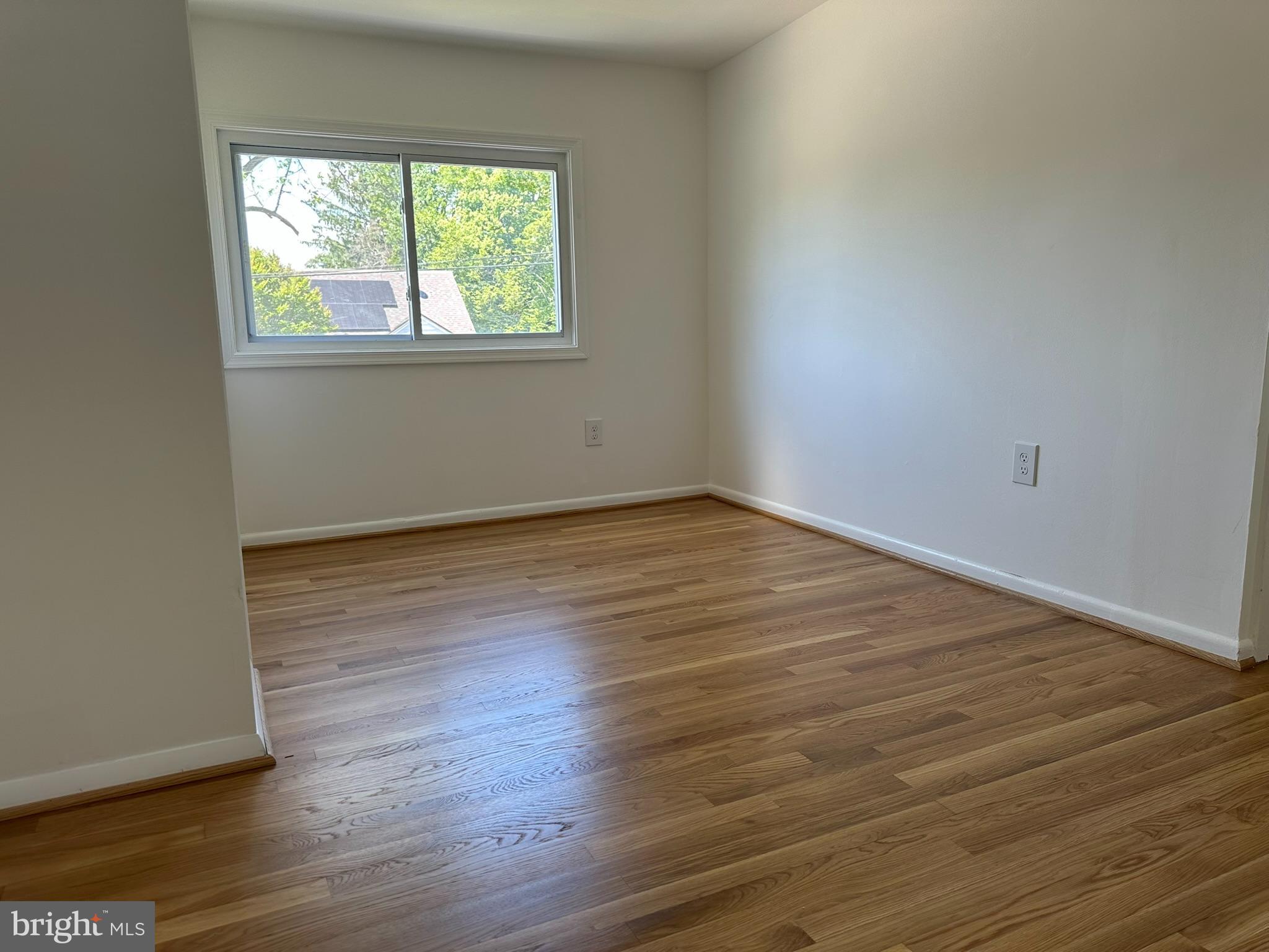 GLENMONT HILLS - Residential