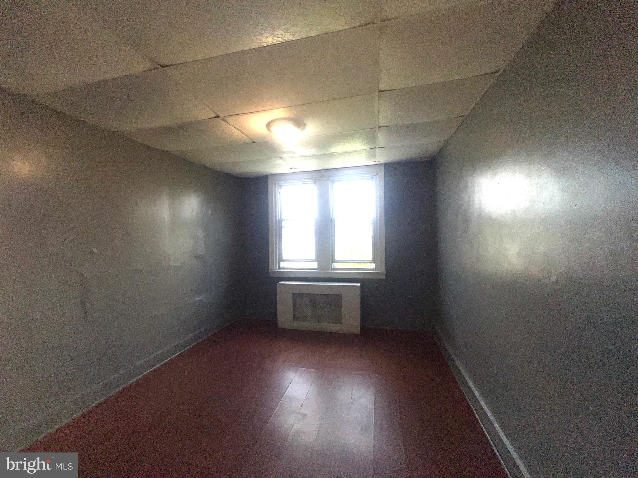OXFORD CIRCLE - Residential