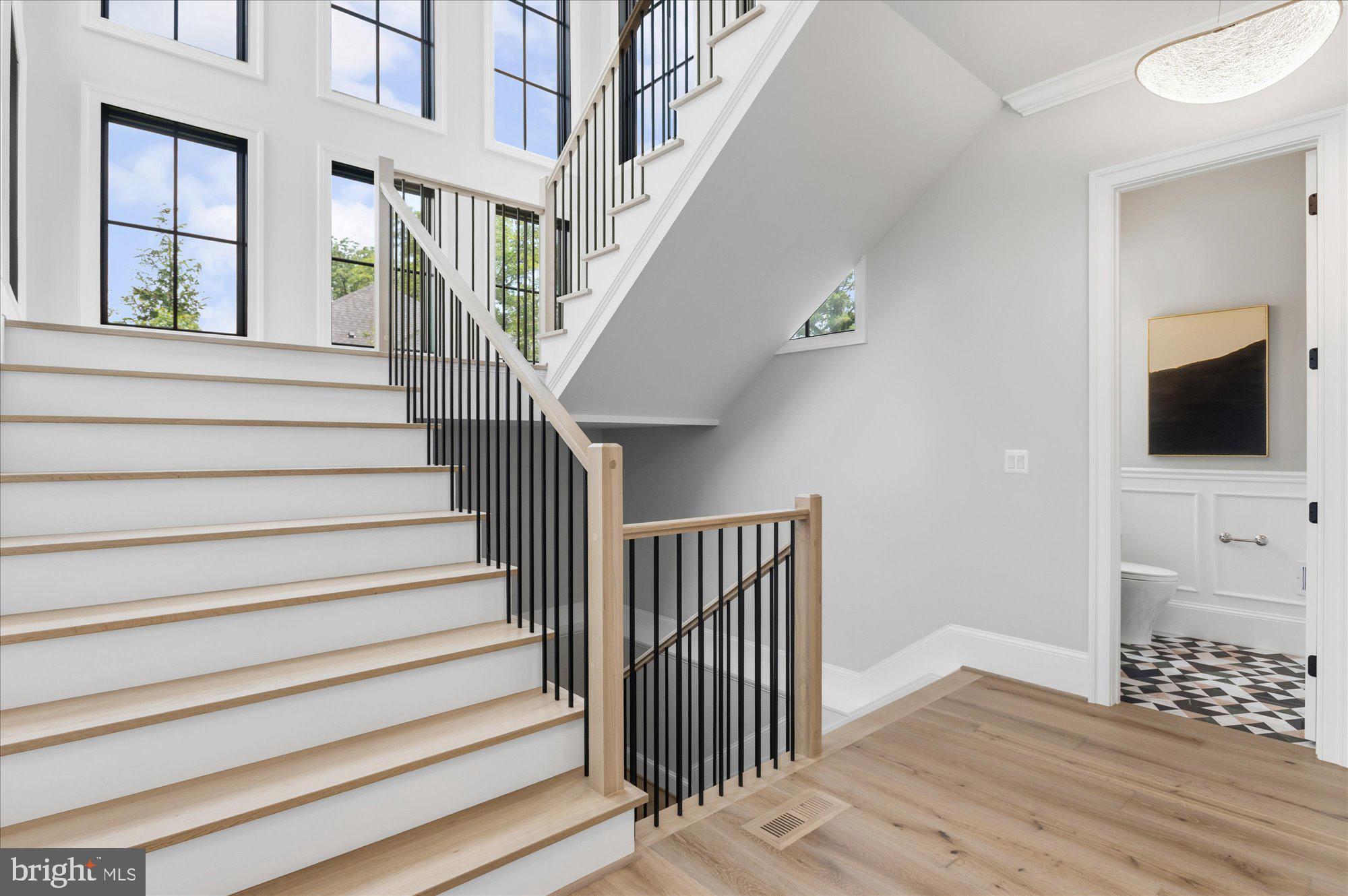 WOODSIDE ESTATES - Residential