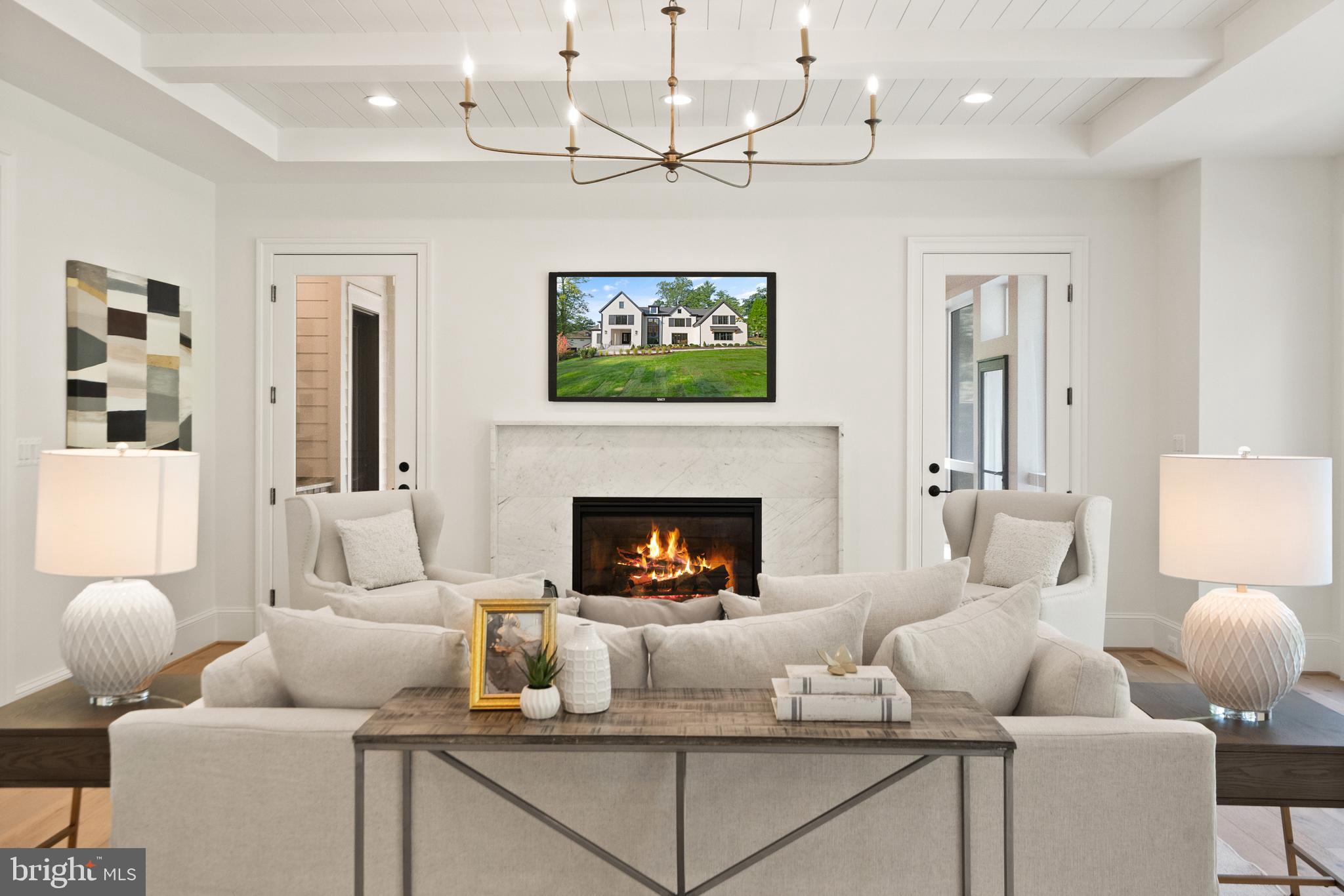 WOODSIDE ESTATES - Residential