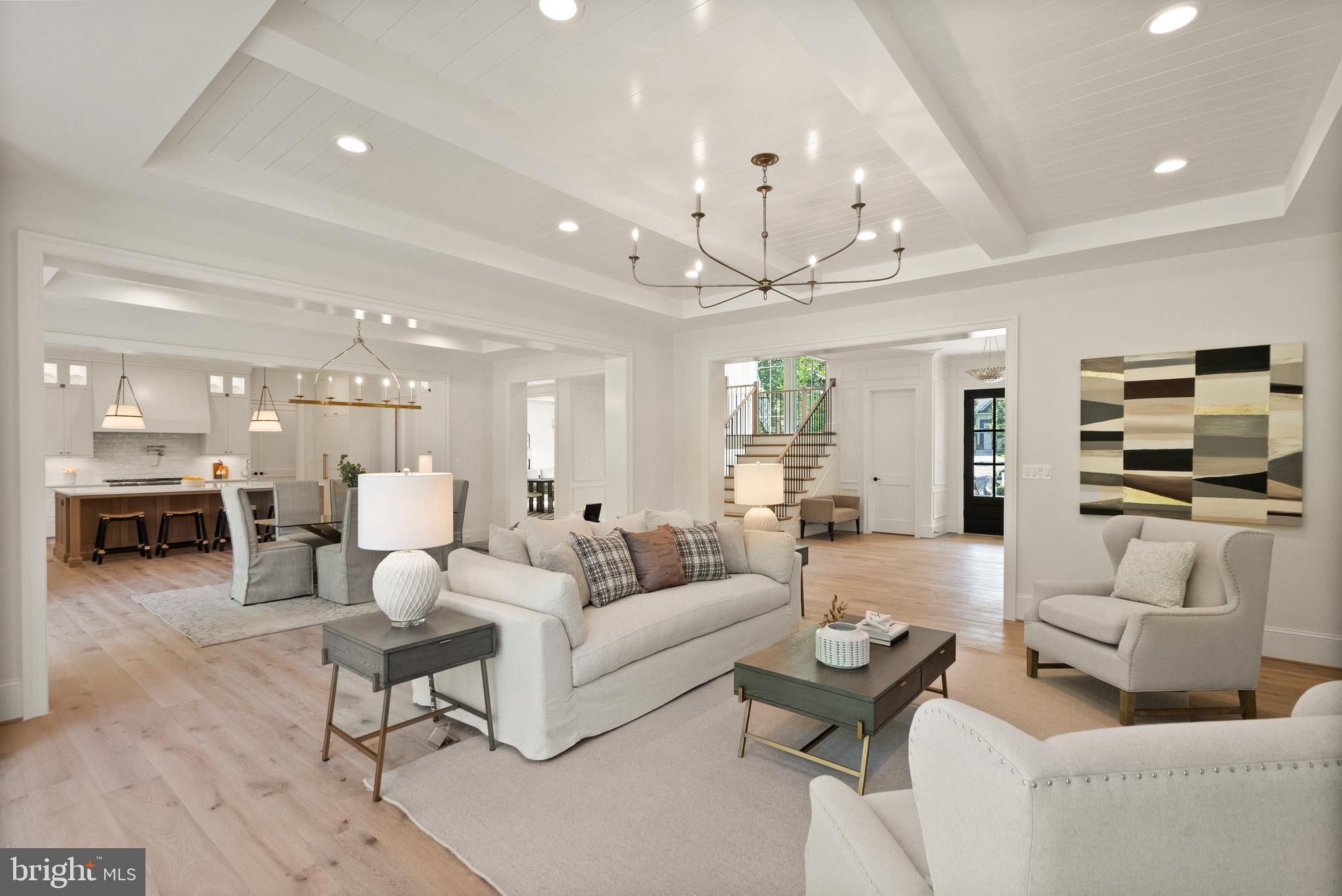WOODSIDE ESTATES - Residential