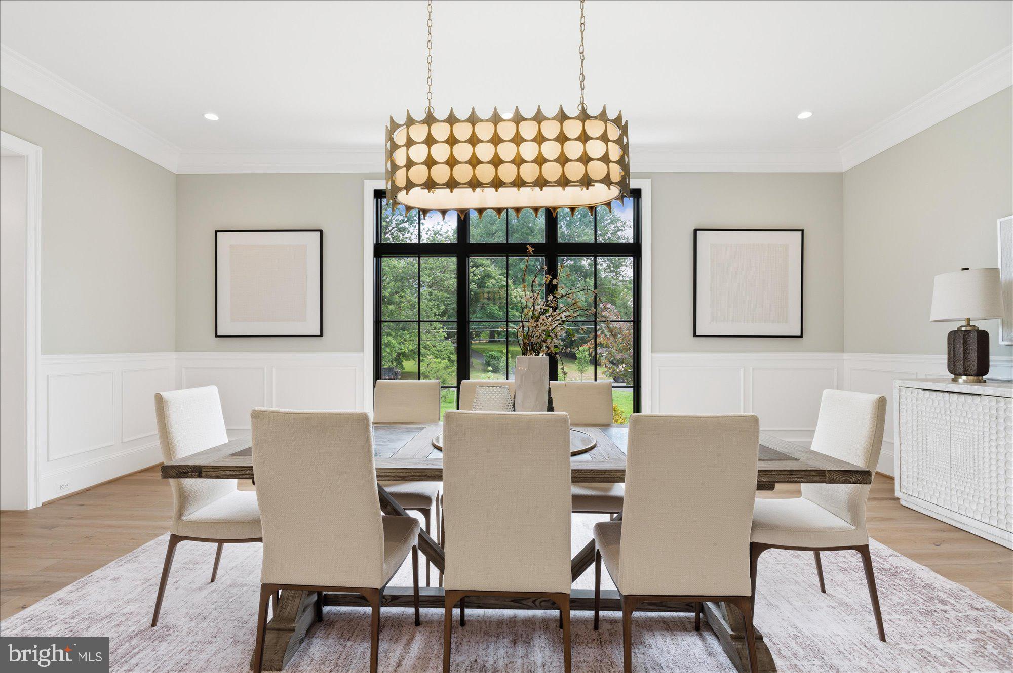 WOODSIDE ESTATES - Residential
