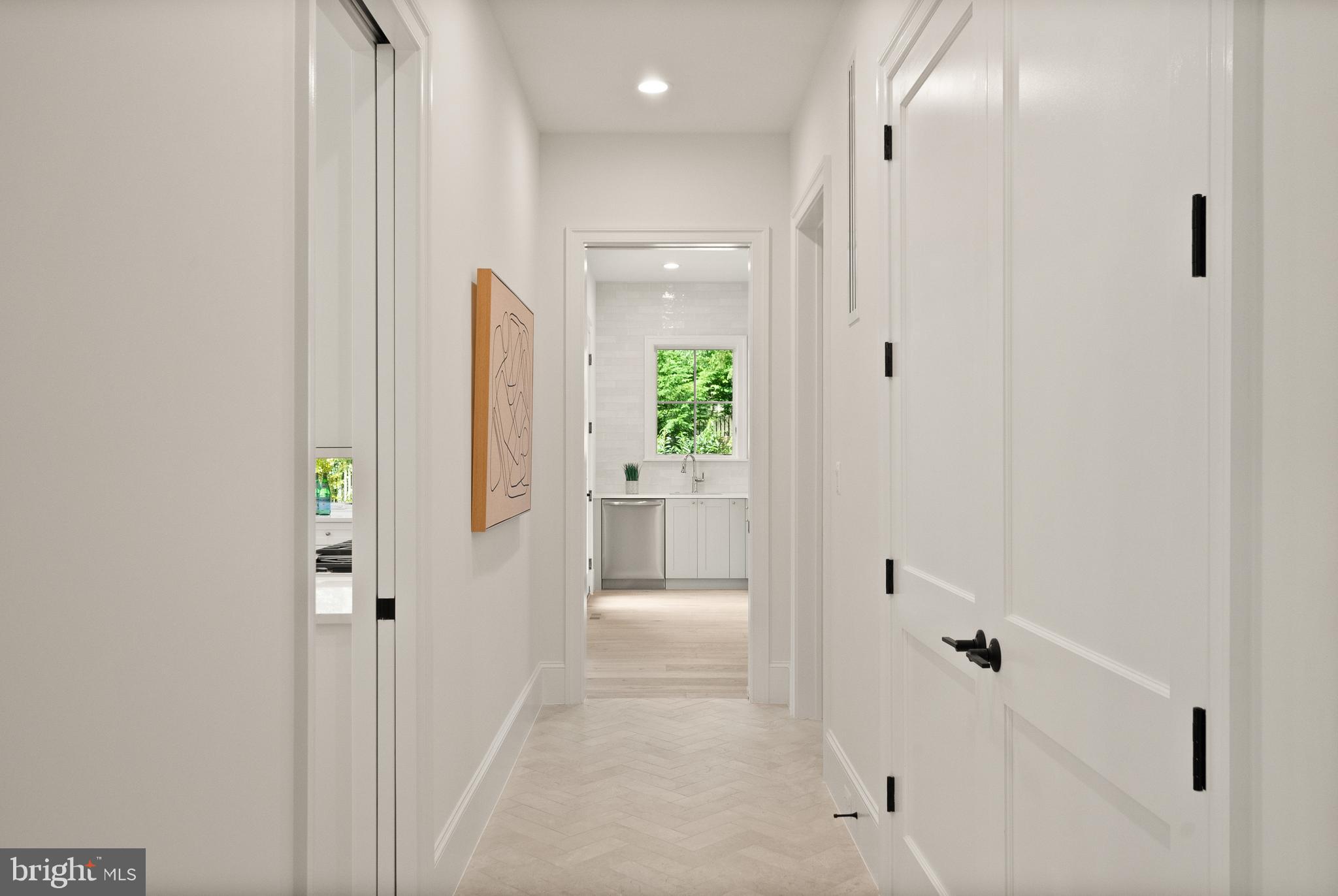 WOODSIDE ESTATES - Residential