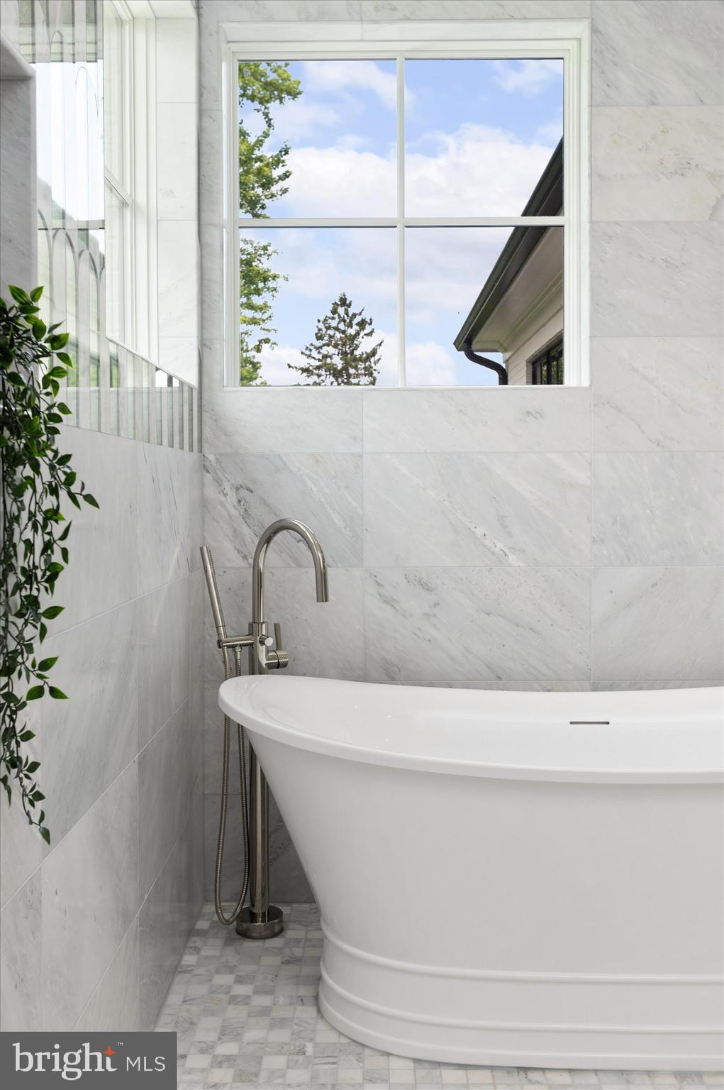 WOODSIDE ESTATES - Residential