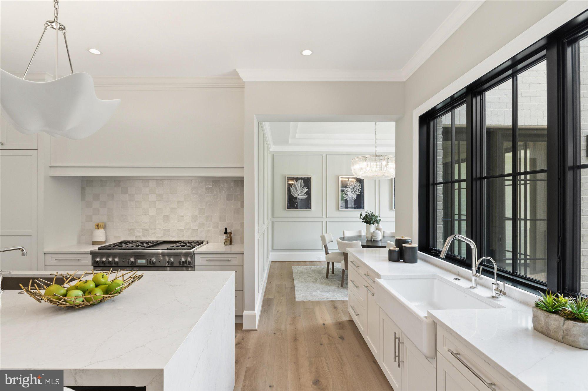 WOODSIDE ESTATES - Residential
