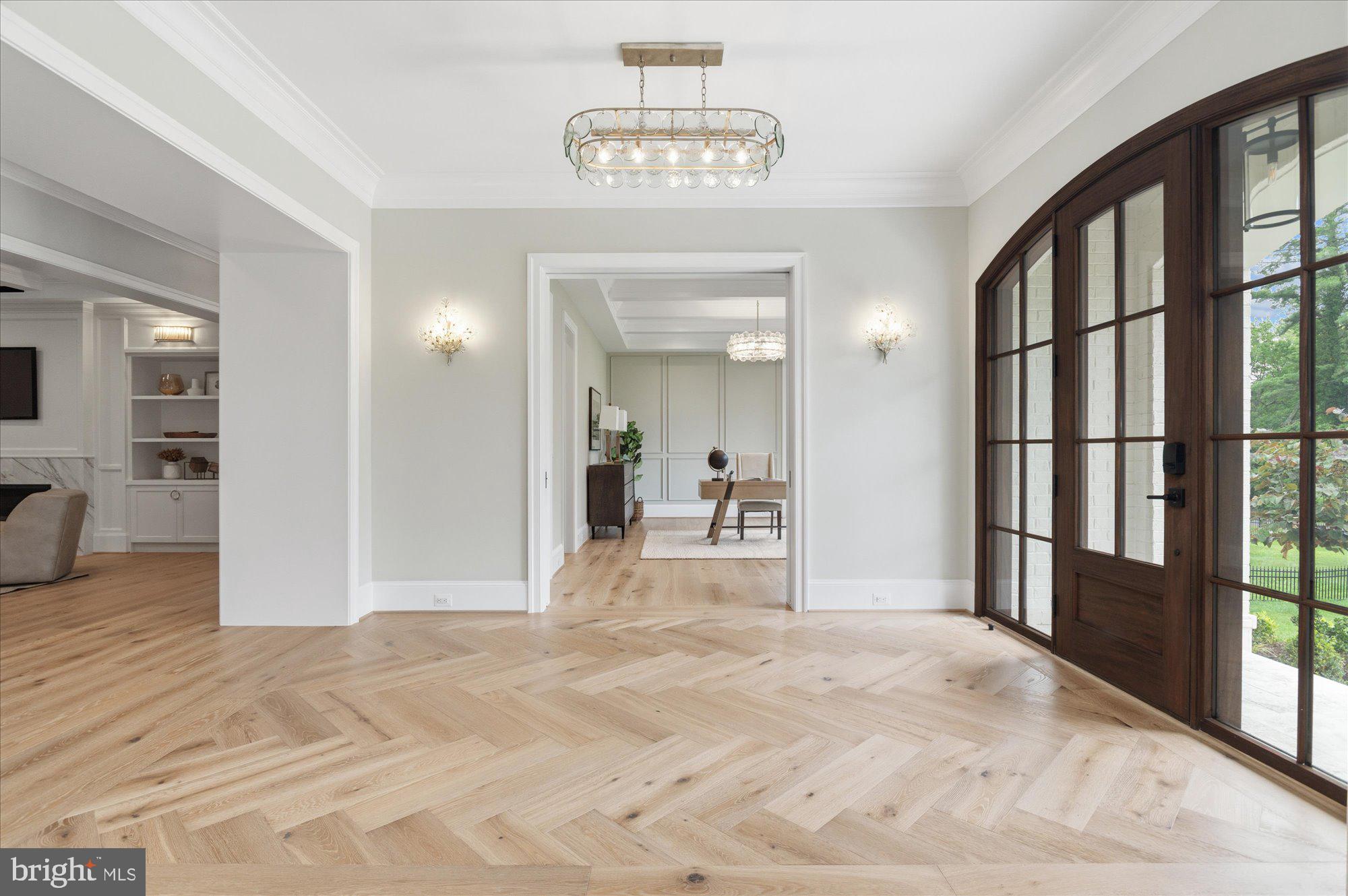 WOODSIDE ESTATES - Residential