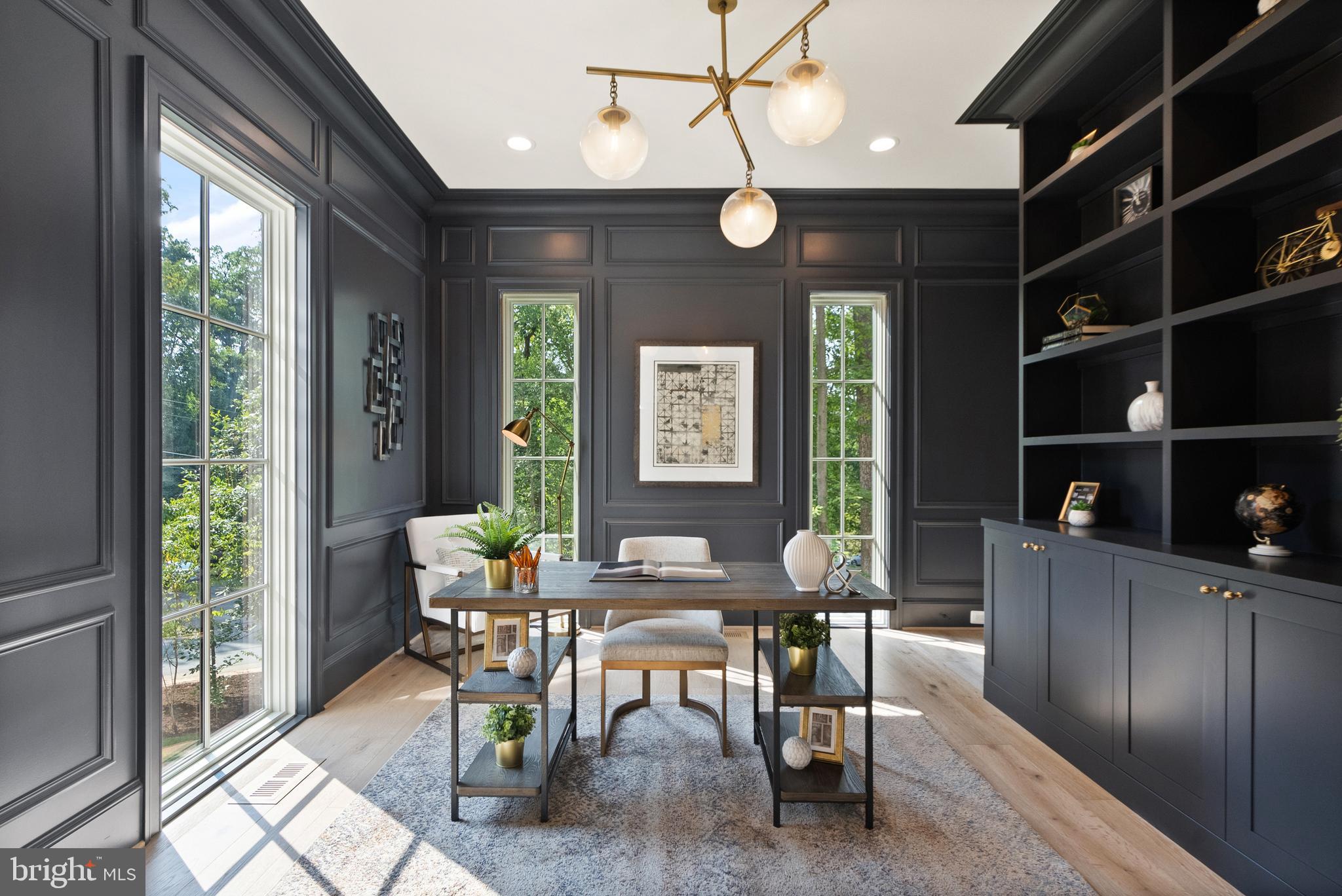 WOODSIDE ESTATES - Residential