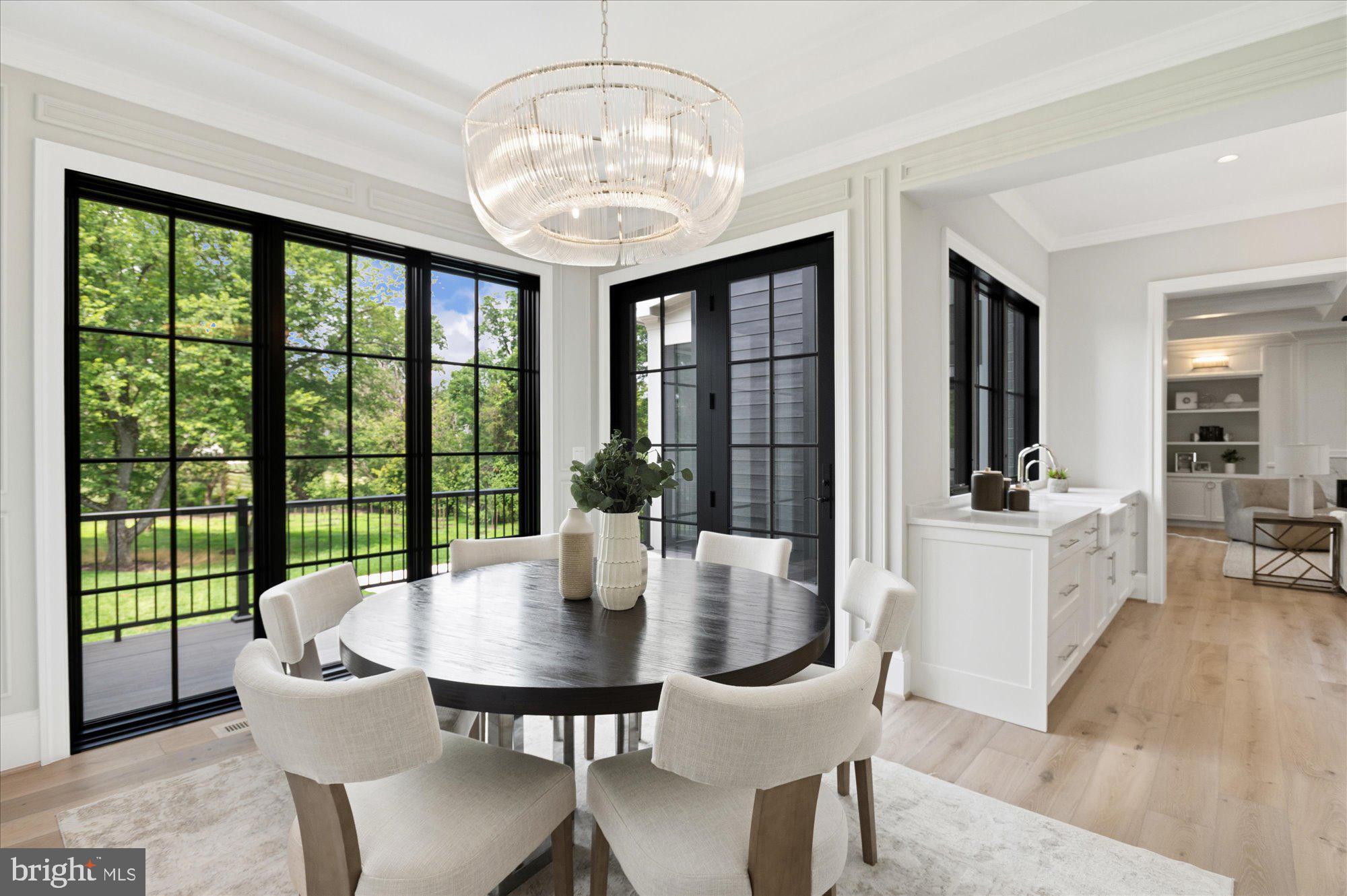 WOODSIDE ESTATES - Residential