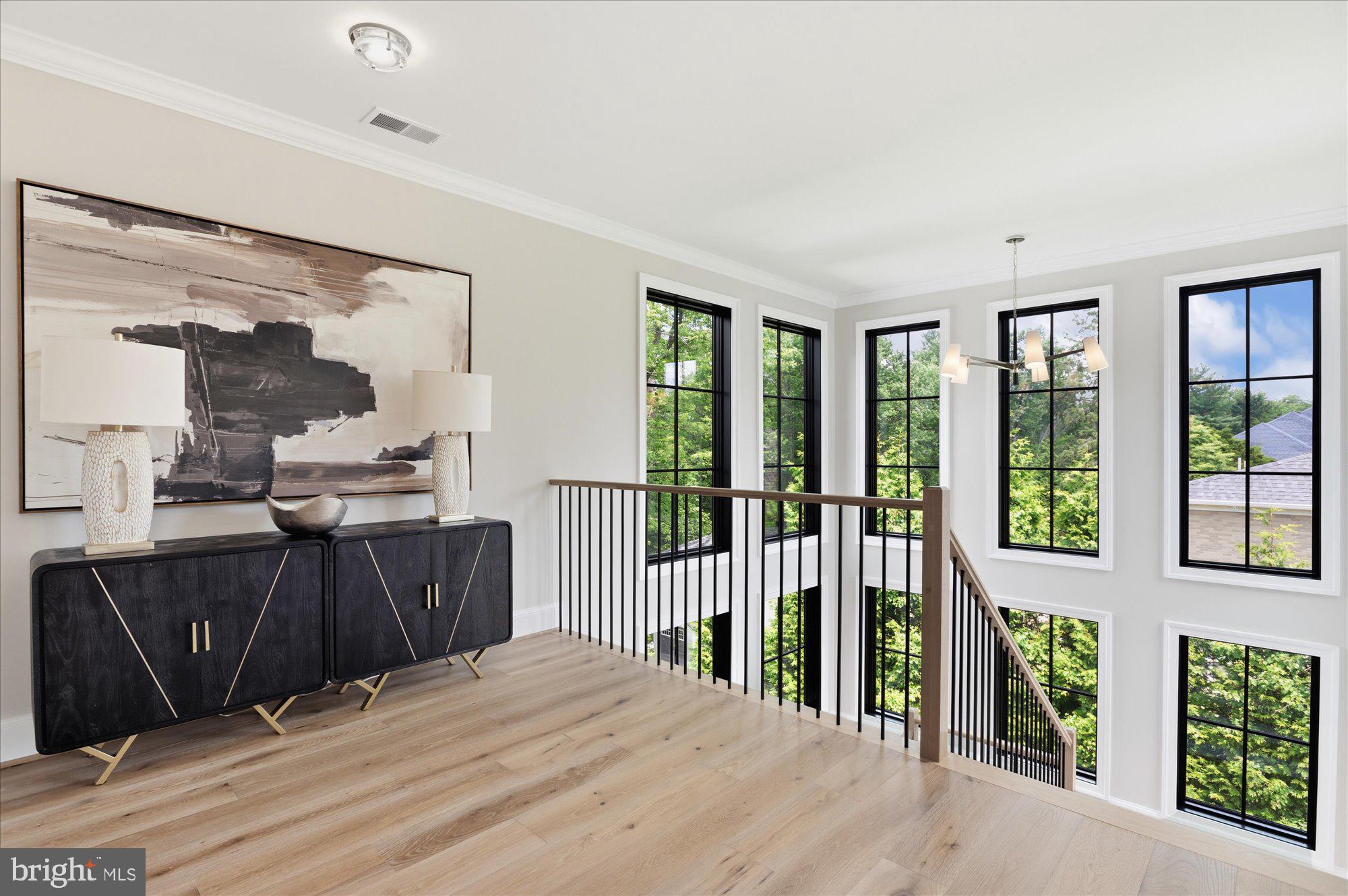 WOODSIDE ESTATES - Residential