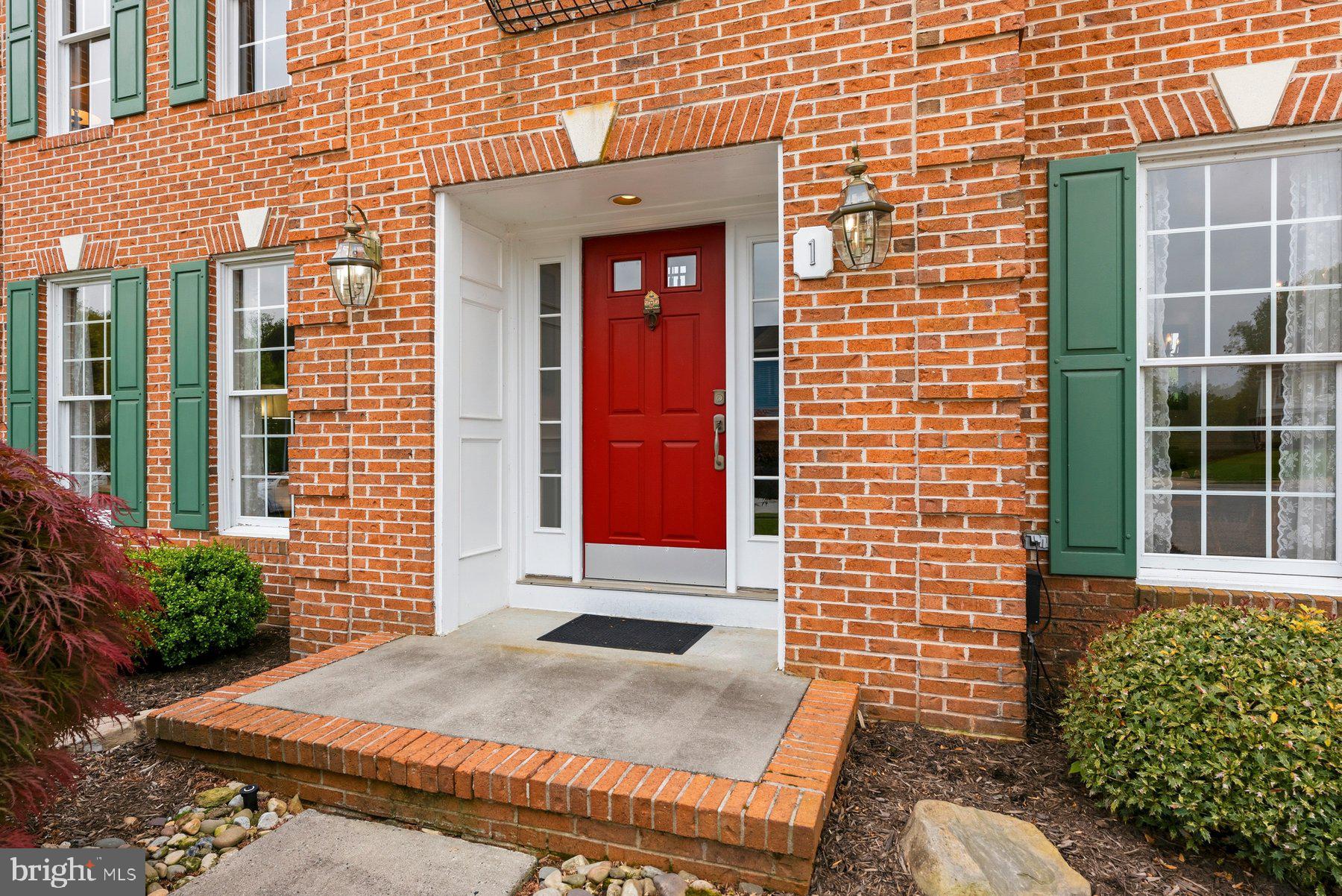 CUB HILL FARMS - Residential