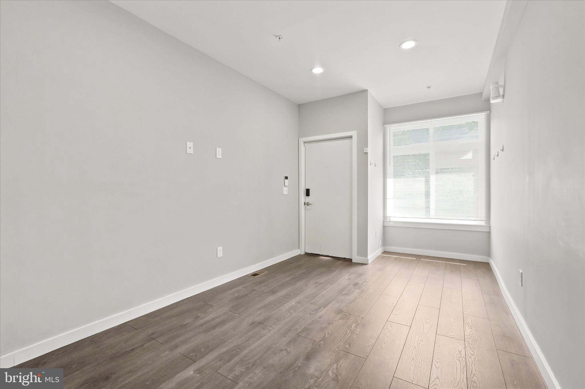 NORRIS SQUARE - Residential