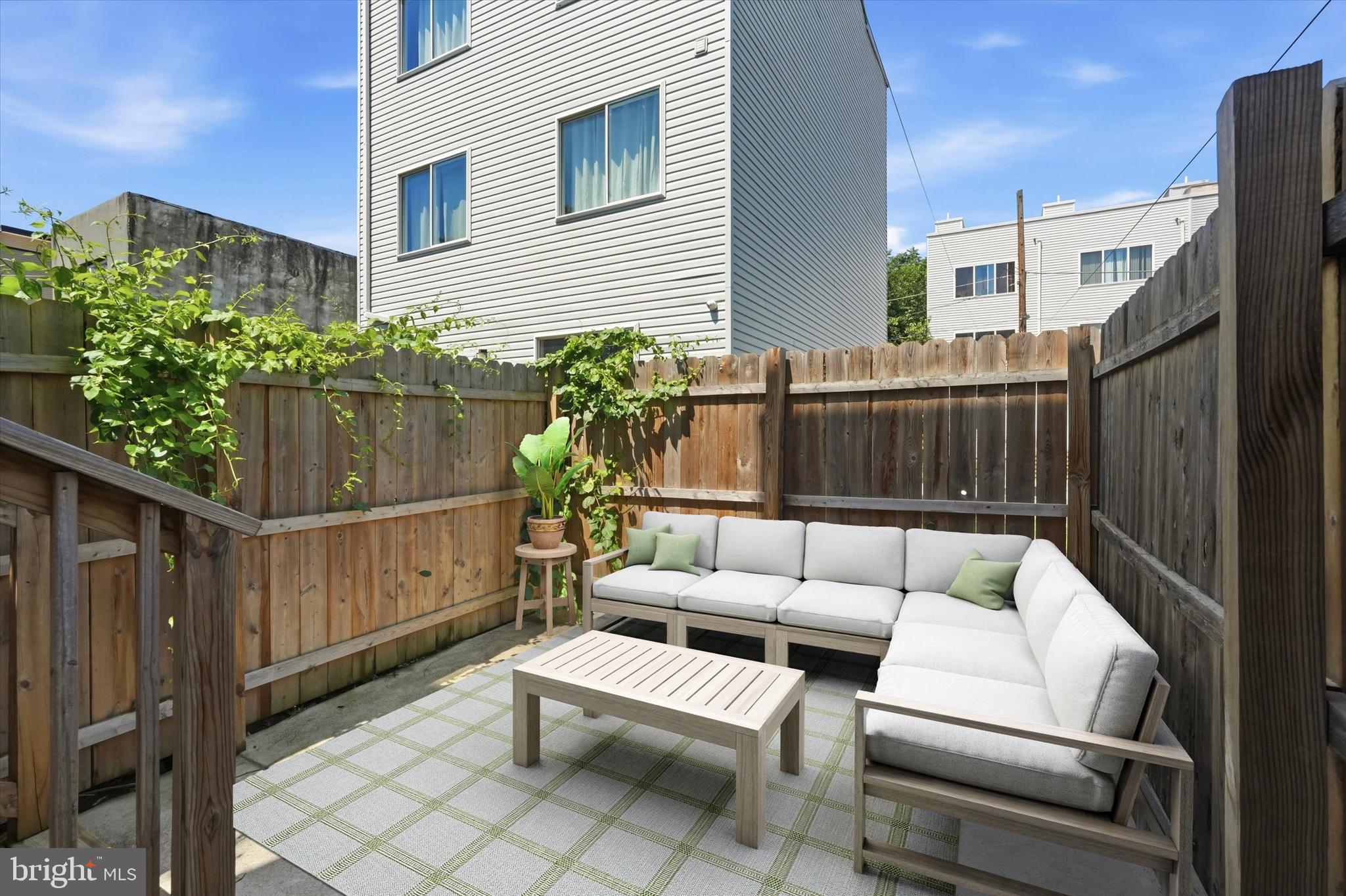 NORRIS SQUARE - Residential