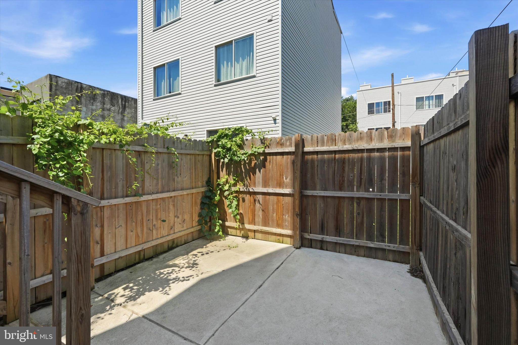 NORRIS SQUARE - Residential