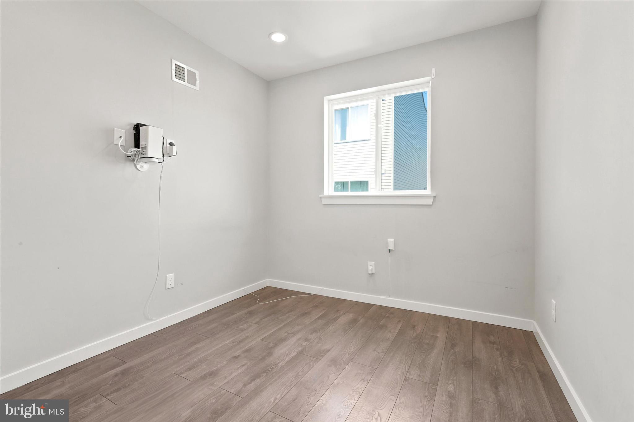NORRIS SQUARE - Residential