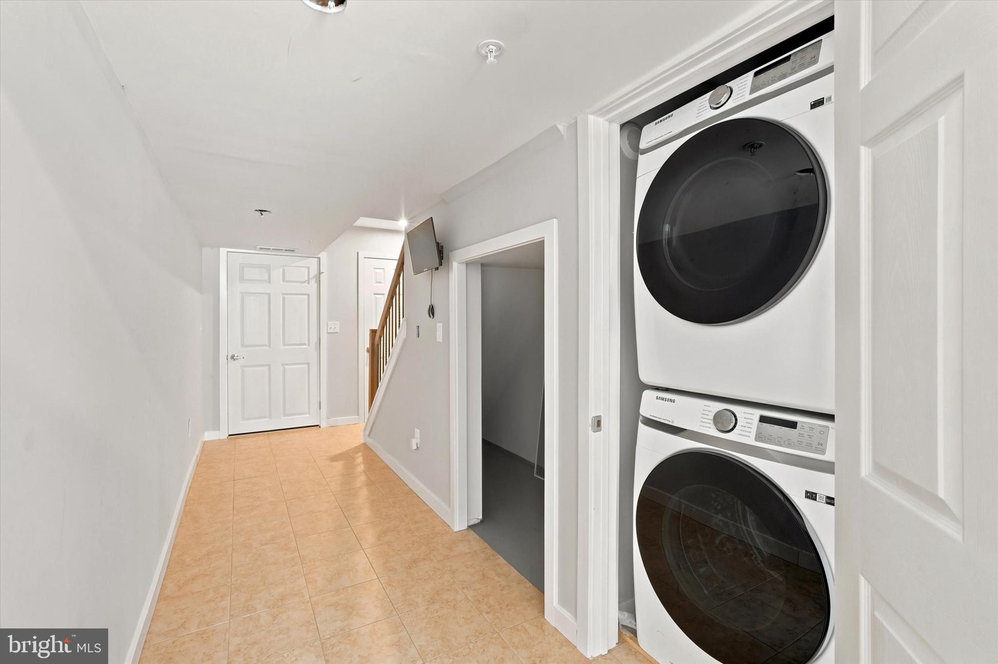 NORRIS SQUARE - Residential