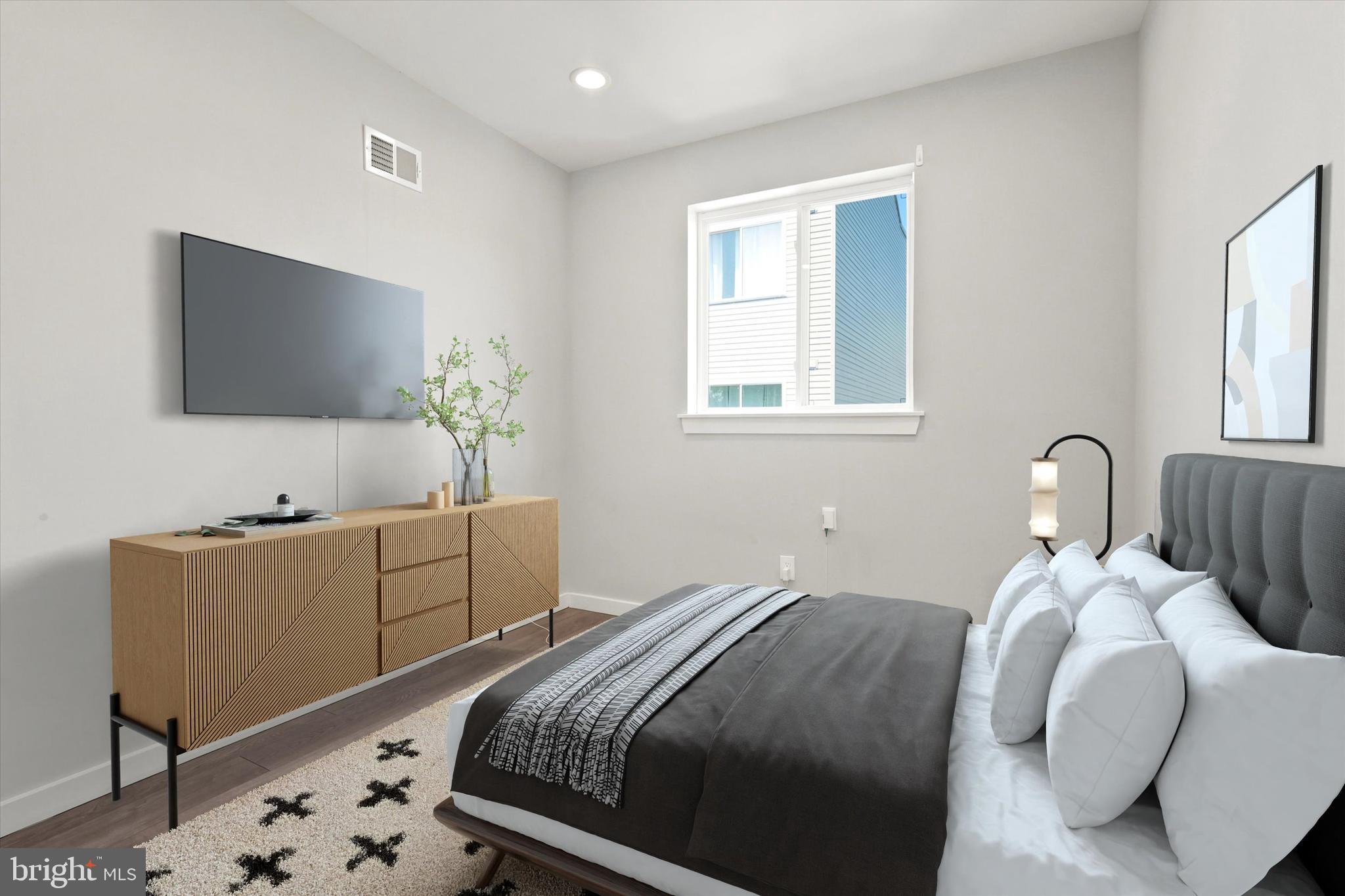NORRIS SQUARE - Residential