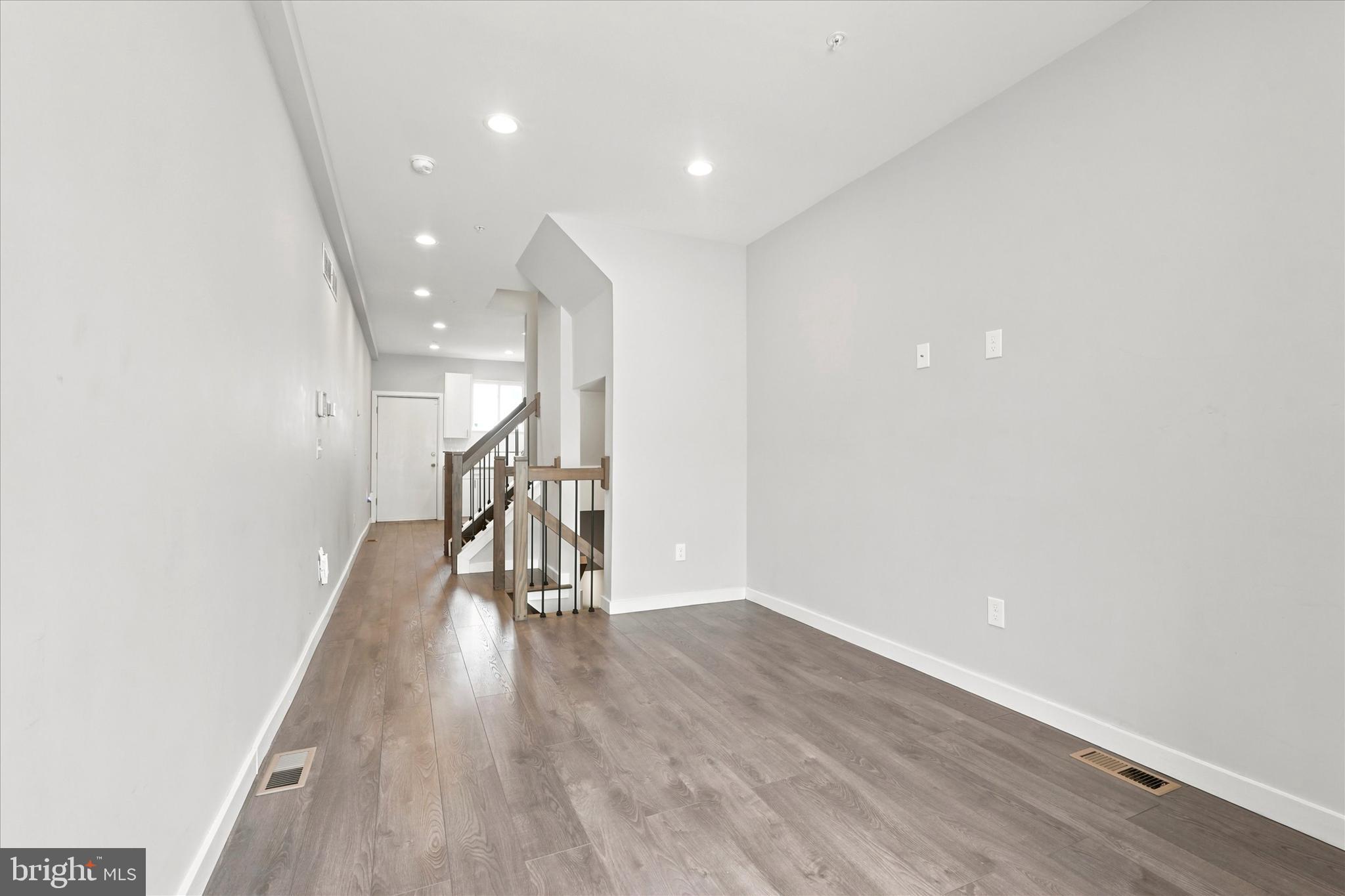 NORRIS SQUARE - Residential