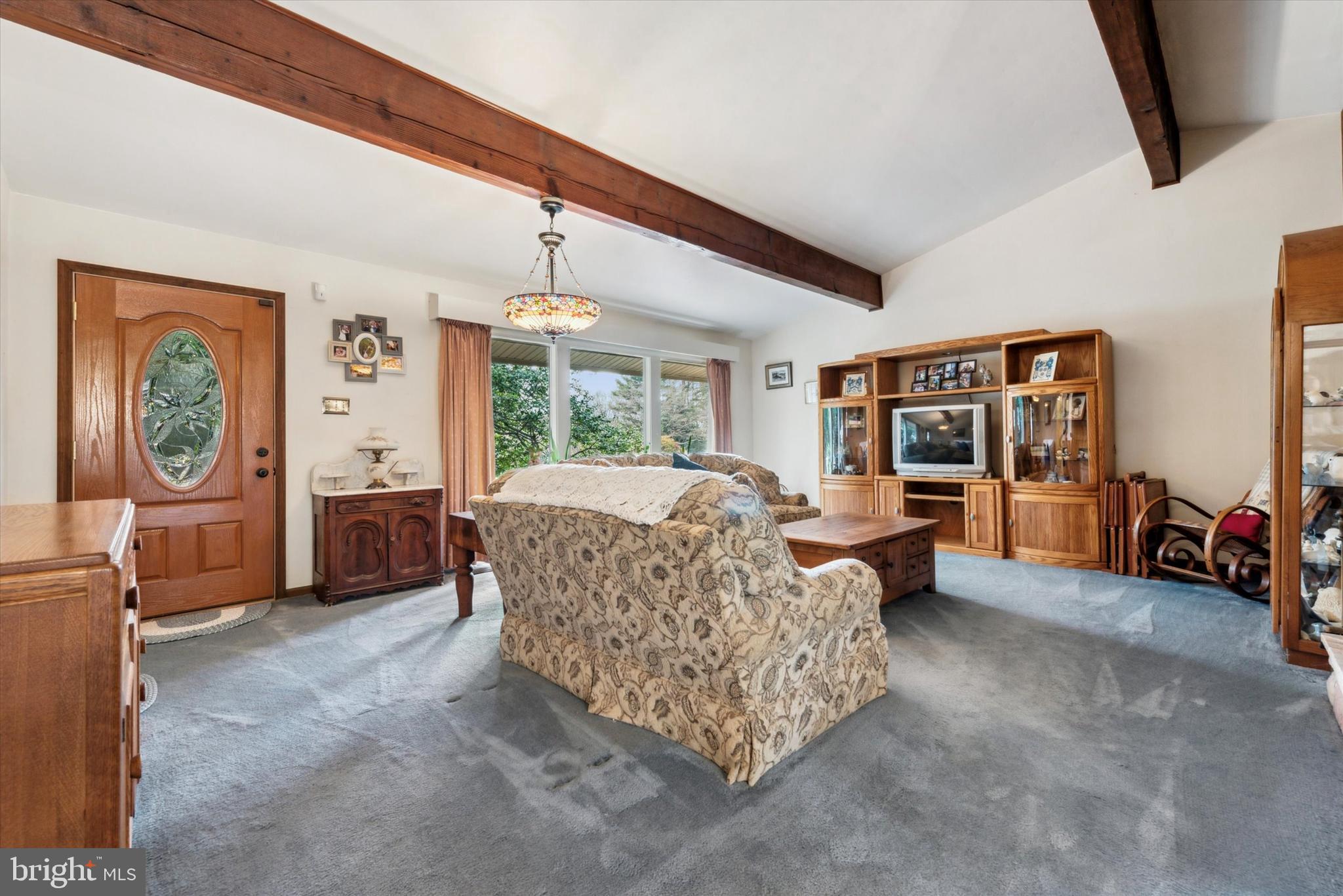HOLIDAY FARMS - Residential
