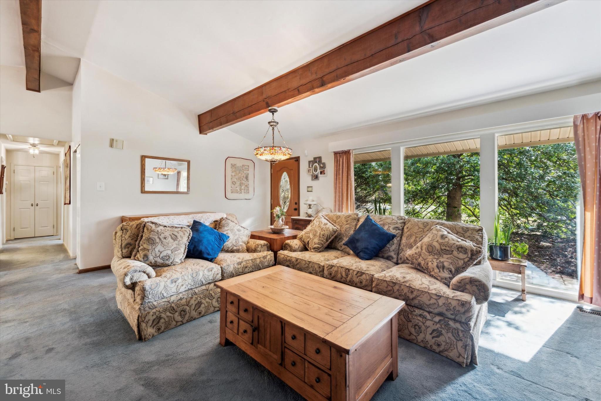 HOLIDAY FARMS - Residential