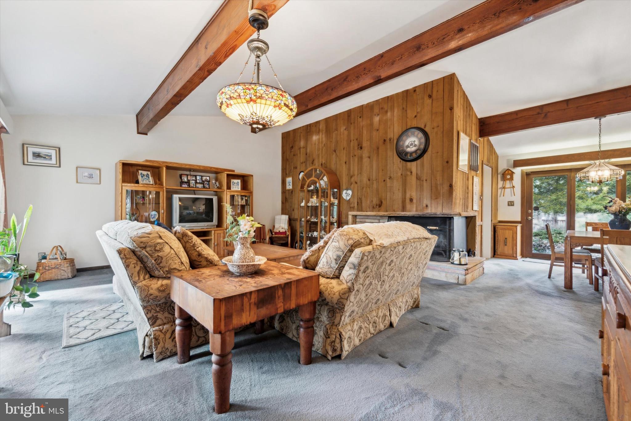 HOLIDAY FARMS - Residential
