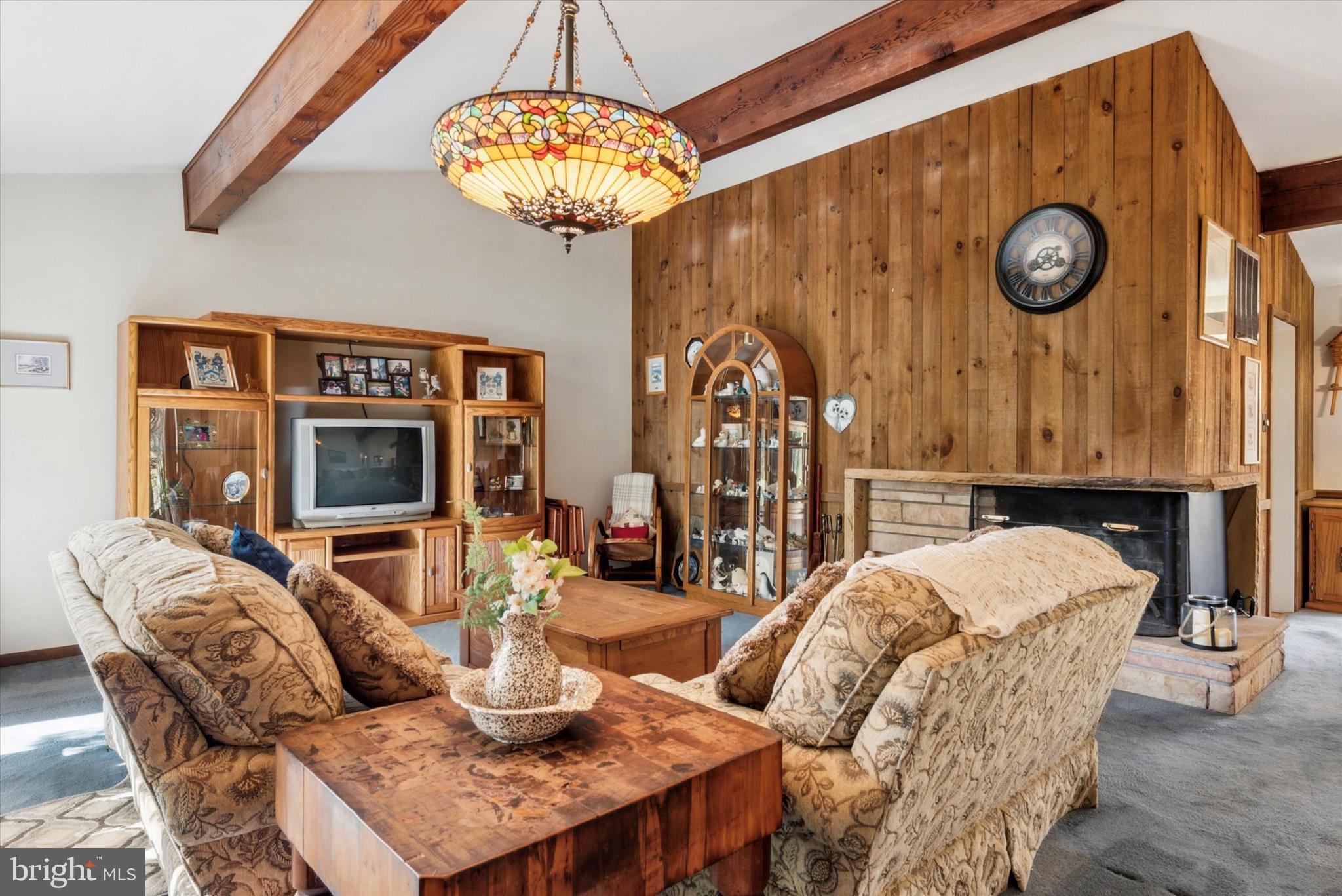HOLIDAY FARMS - Residential